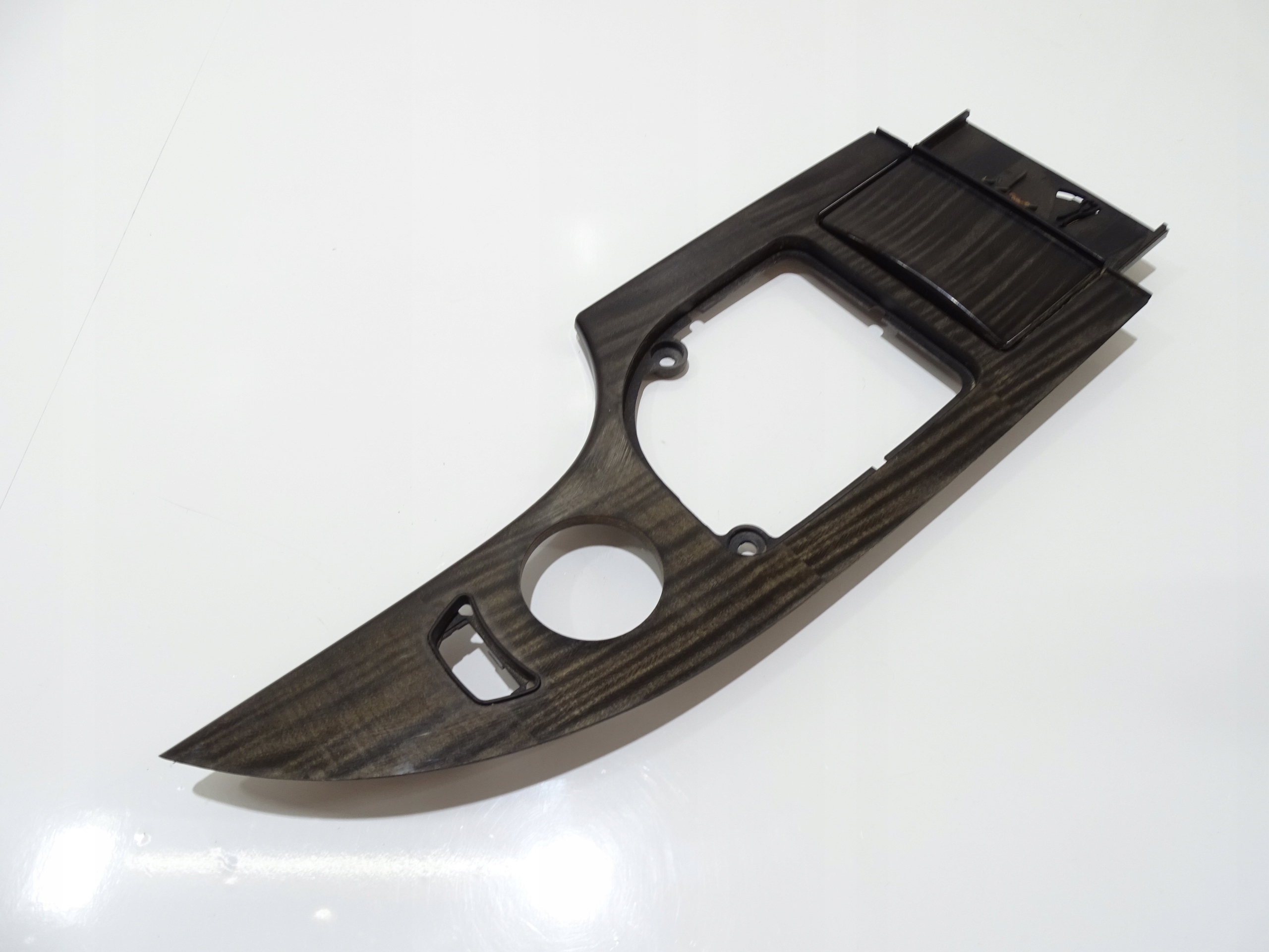 ozdobná lišta TUNELU BMW E60 7059911 (4642909)