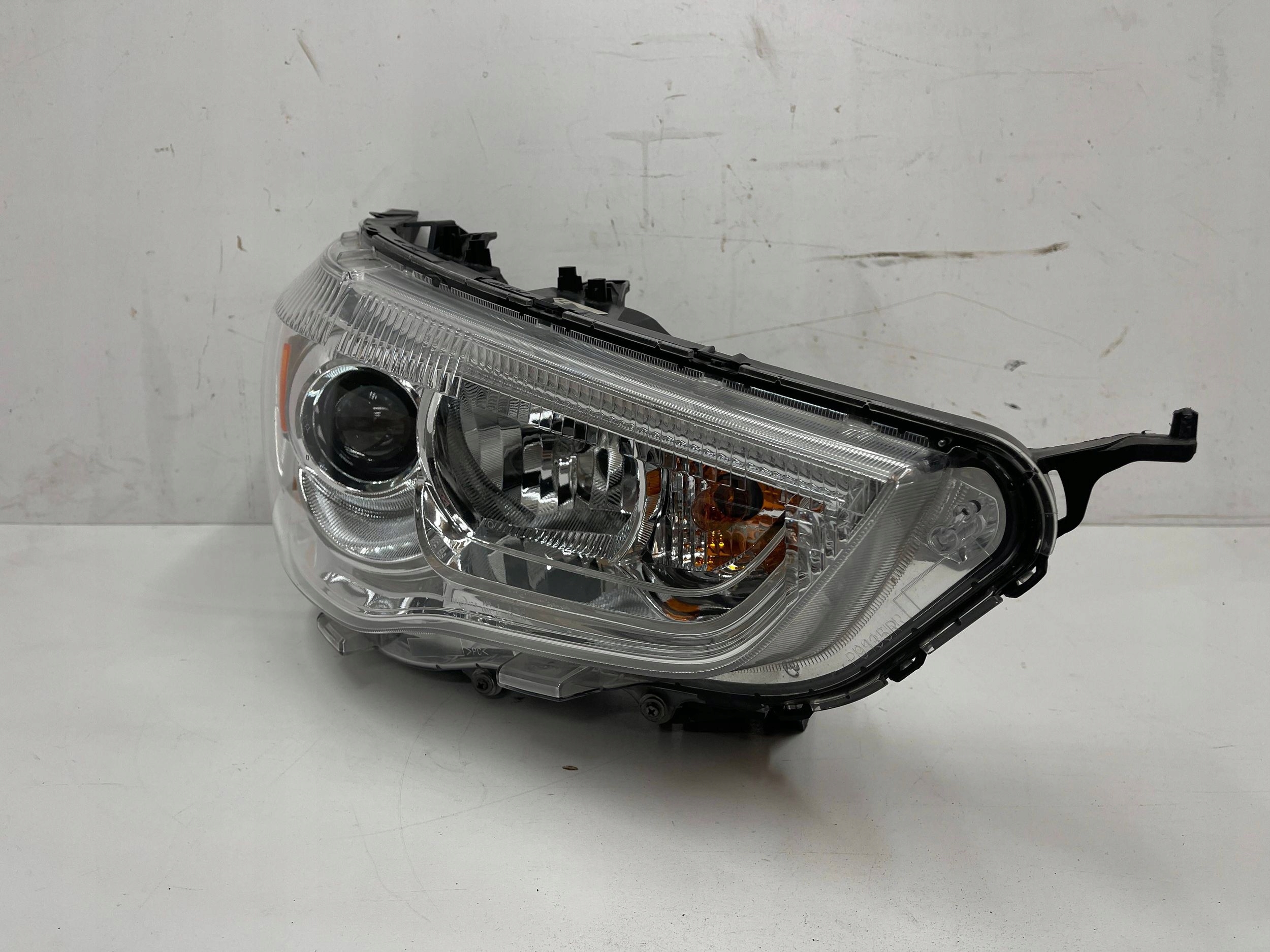 REFLEKTOR light front front right MITSUBISHI ASX 8301C872
