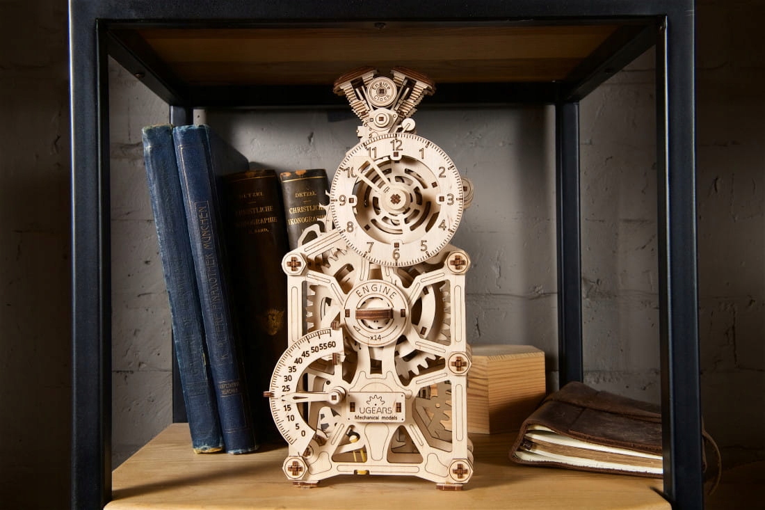 Zegar Engine Clock Ugears drewniany model 3d Płeć chłopcy