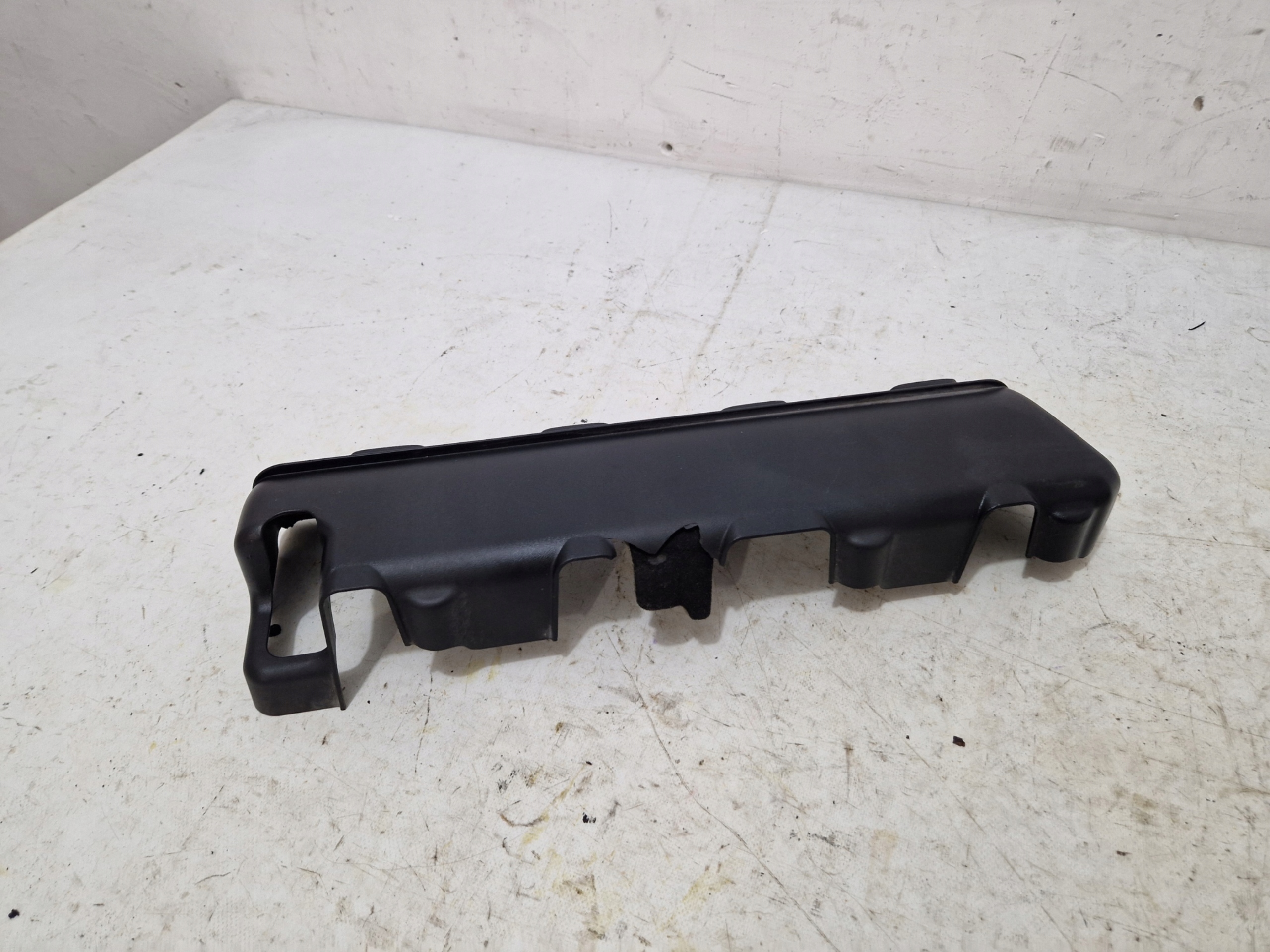 CADILLAC ESCALADE IV 15- 6.2 V8 Blende Abdeckung der Ventile rechts 12634657
