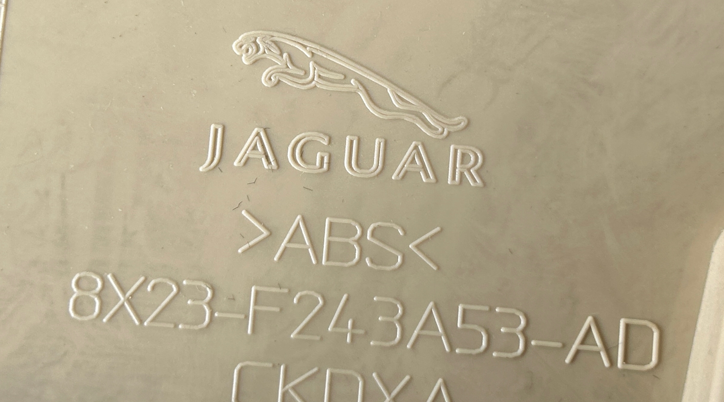 side SLUPKA B lower right left JAGUAR XF X250