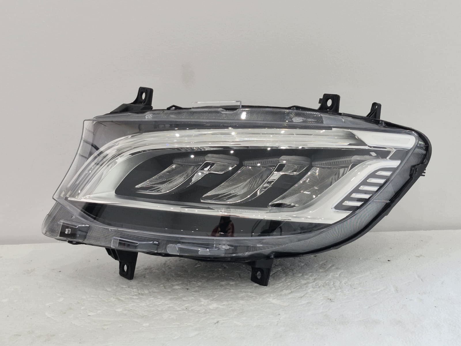 light left Mercedes Sprinter W907 FULL LED