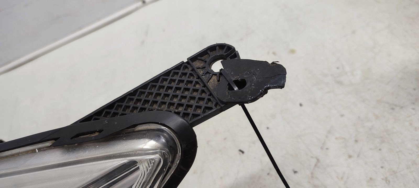 light front front left xenon Ford Focus MK3
