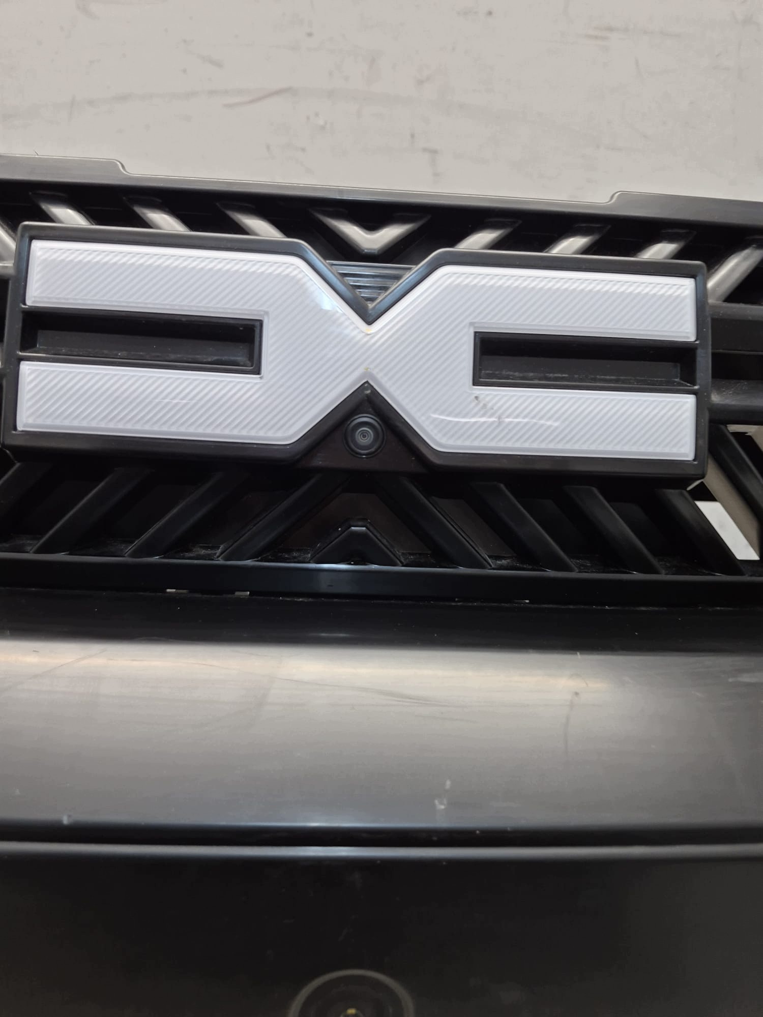 DACIA BIGSTER 25- bumper front front PDC KAMERA 620228075R