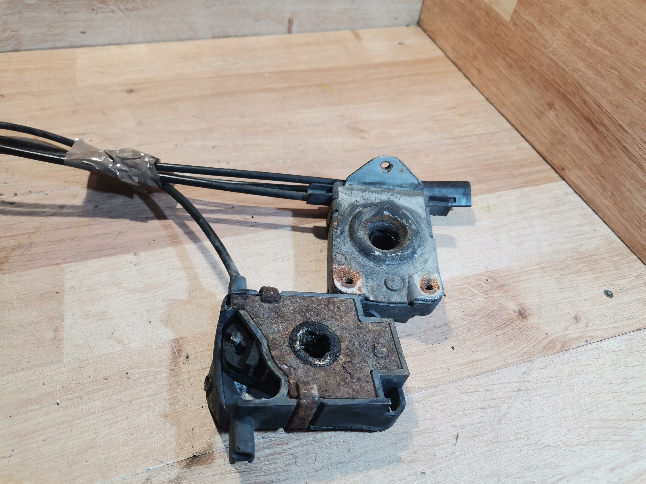 lock rope bonnets BMW X5 E53 KOMPLET