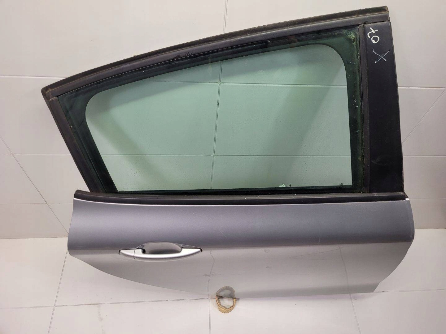 Tür heck rechts Seite Peugeot 208 2015