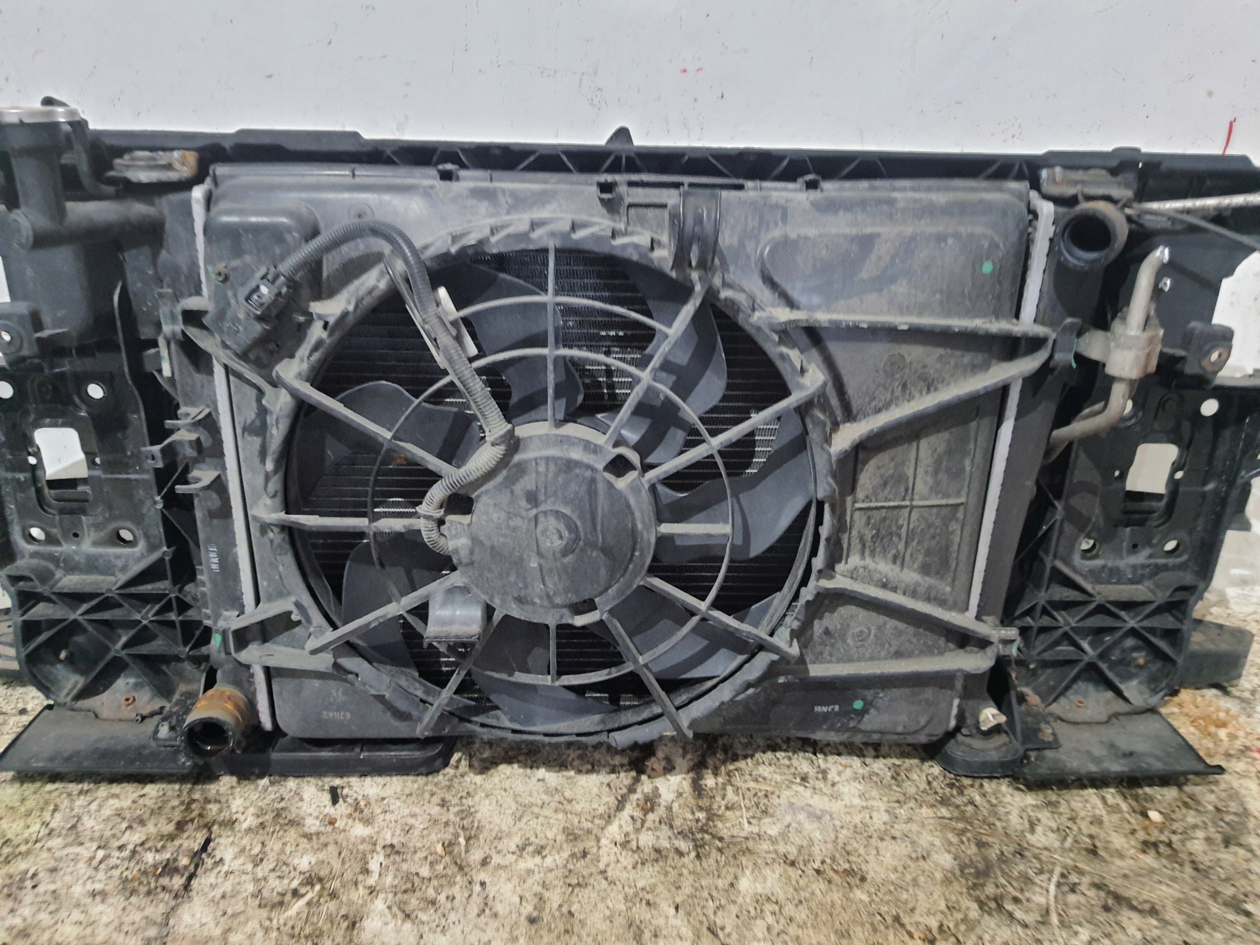 HYUNDAI I30 06-09 support panel for radiators petrol