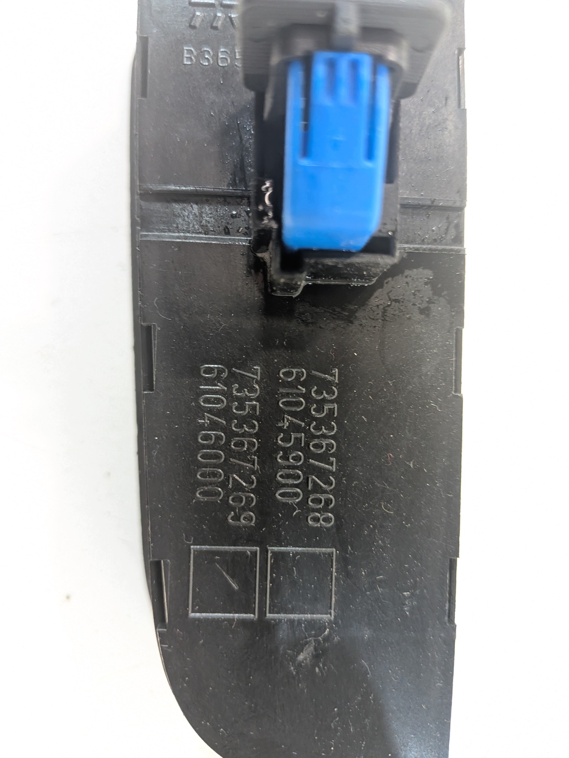 interruttore PRZELACZNK PANEL luci OE 735367268 Fiat Grande Punto 05-12