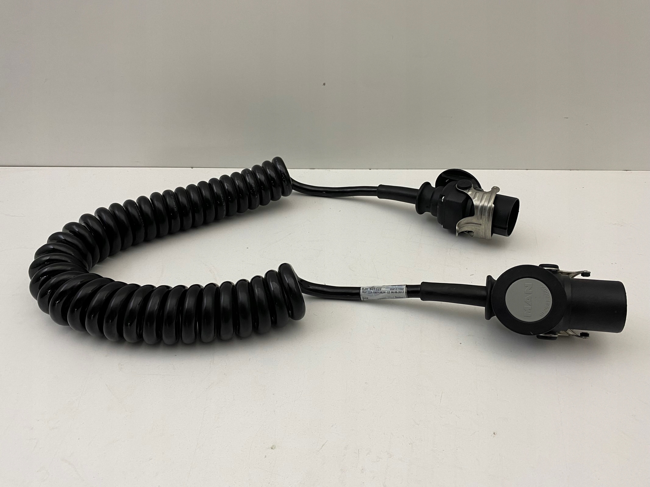 КАБЕЛЬ ПИТАНИЯ ТРЕЙЛЕРА MAN TGS СПИРАЛЬНЫЙ 15PIN