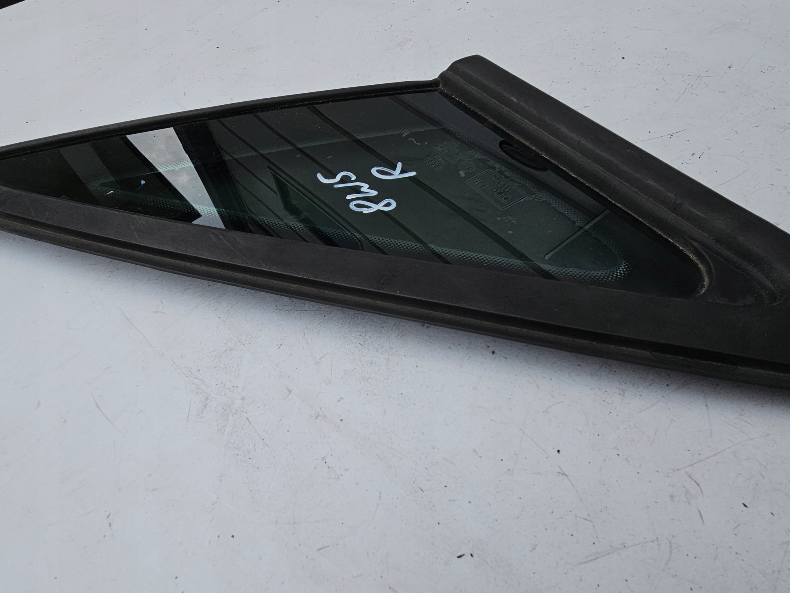 window side bodywork MALA right rear part right rear AUDI A4 B9 sedan