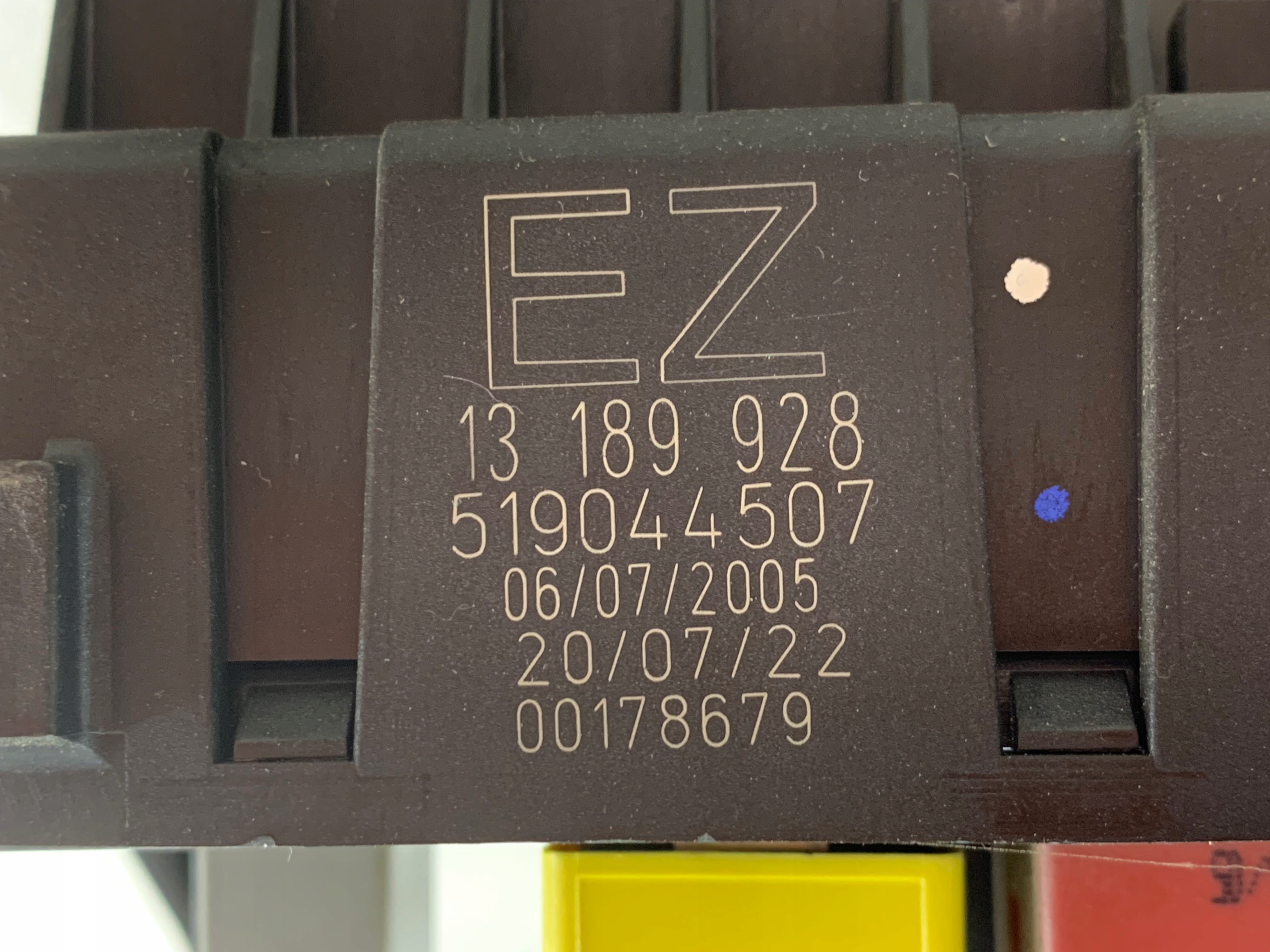 OPEL VECTRA C Module fusibles + Module PDC 13189928 13181070