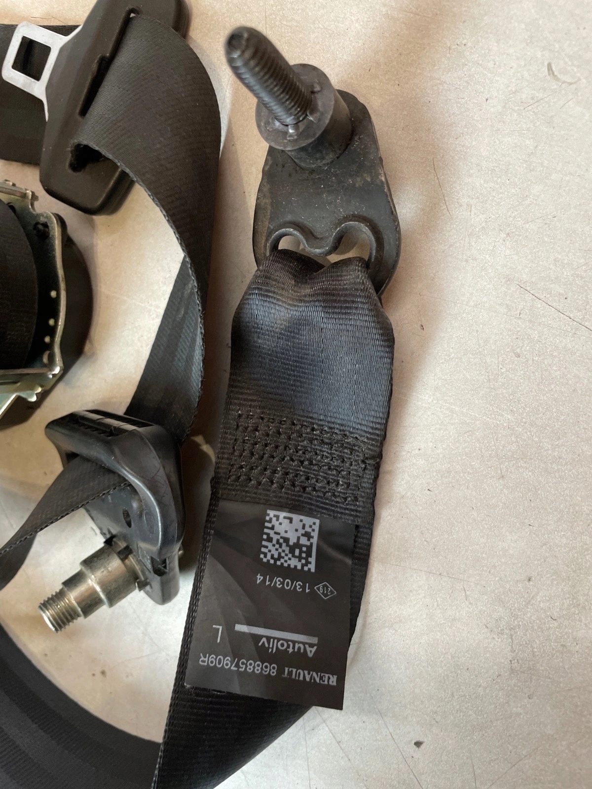 tension belt safety front front left Dacia Sandero II