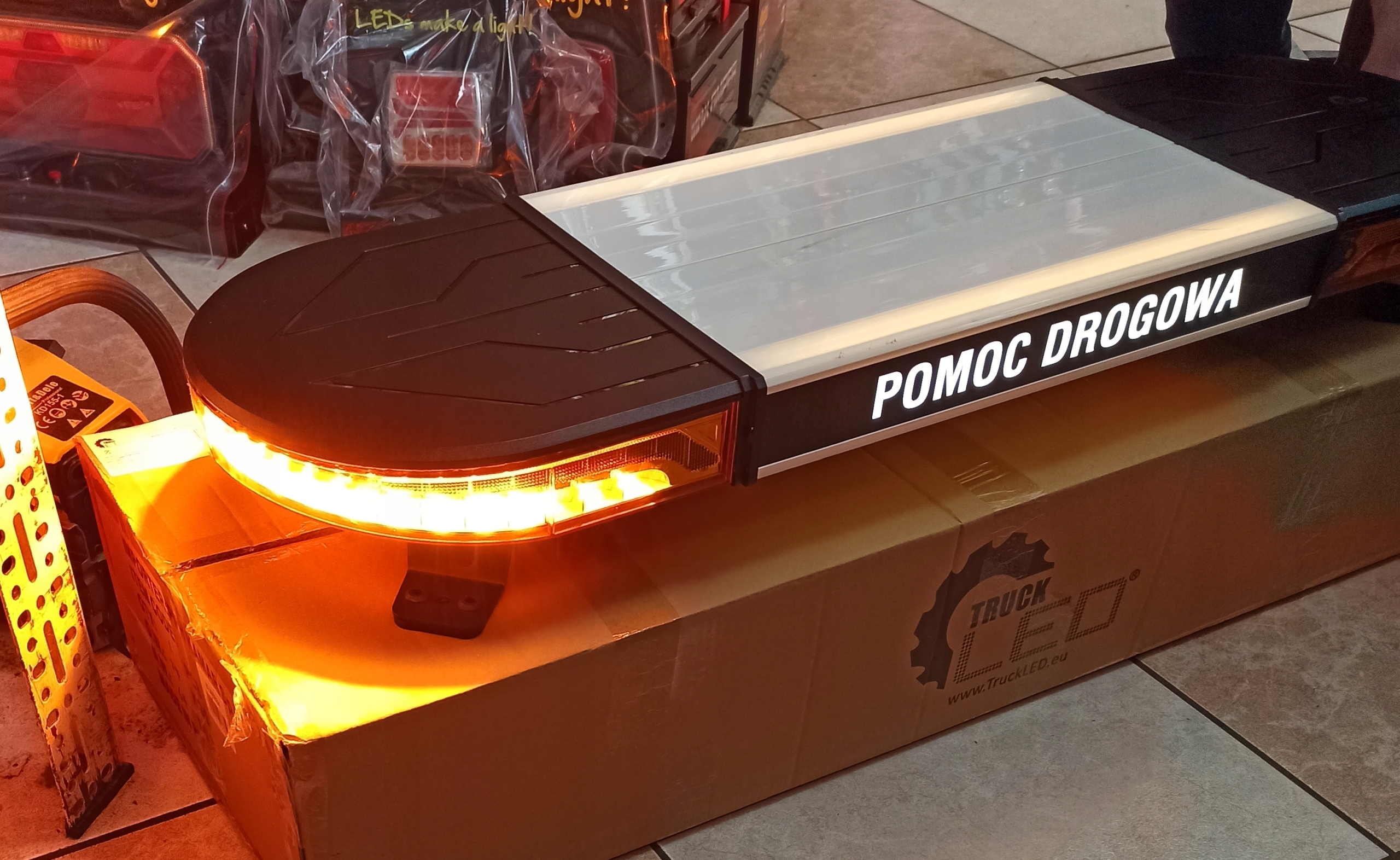 BELKA OSTRZEGAWCZA LEDOWA LAWETA 120CM KOGUT LED Źródło światła LED