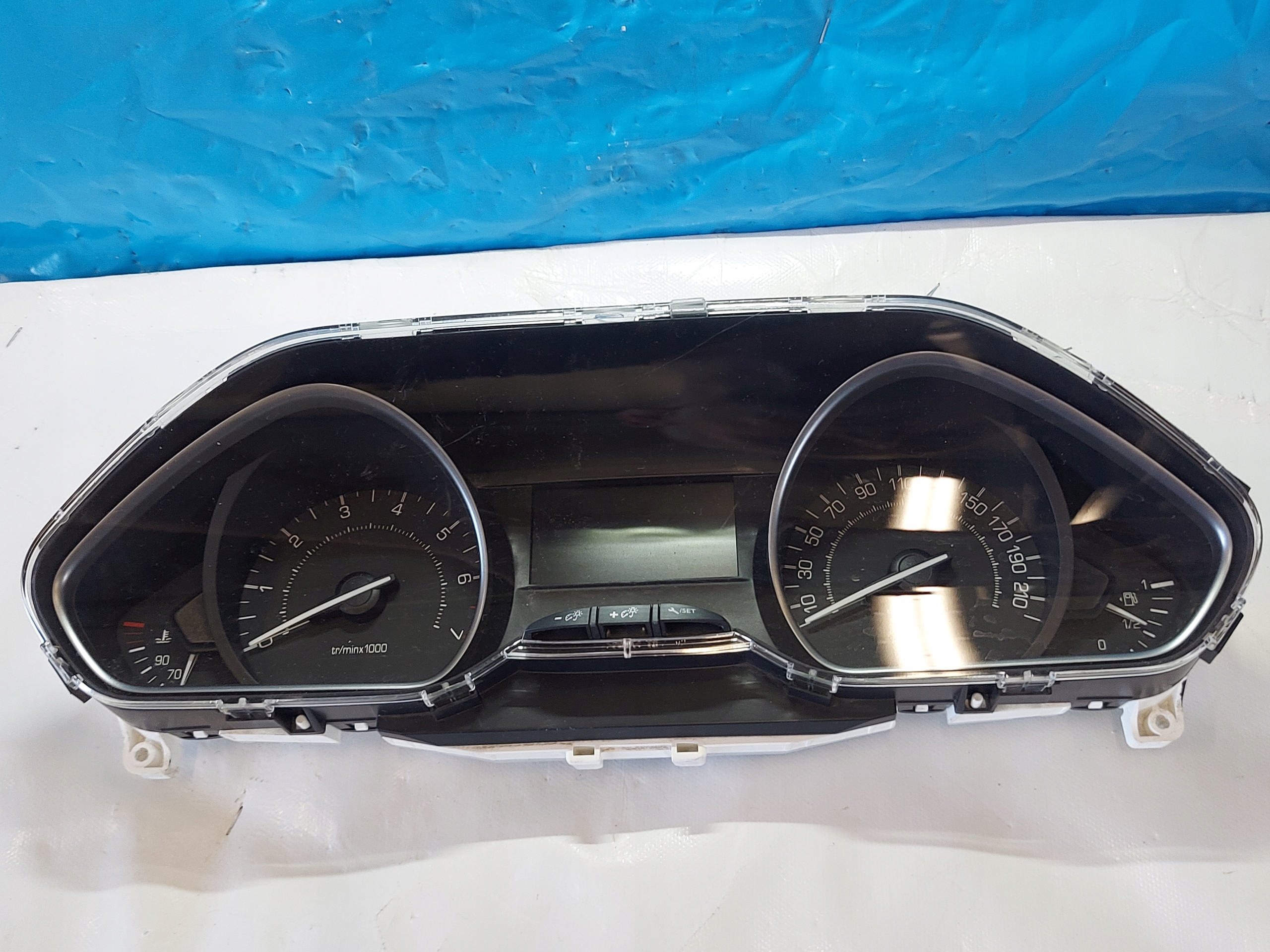 dials clock PEUGEOT 208 1.2 VTI 982598618000