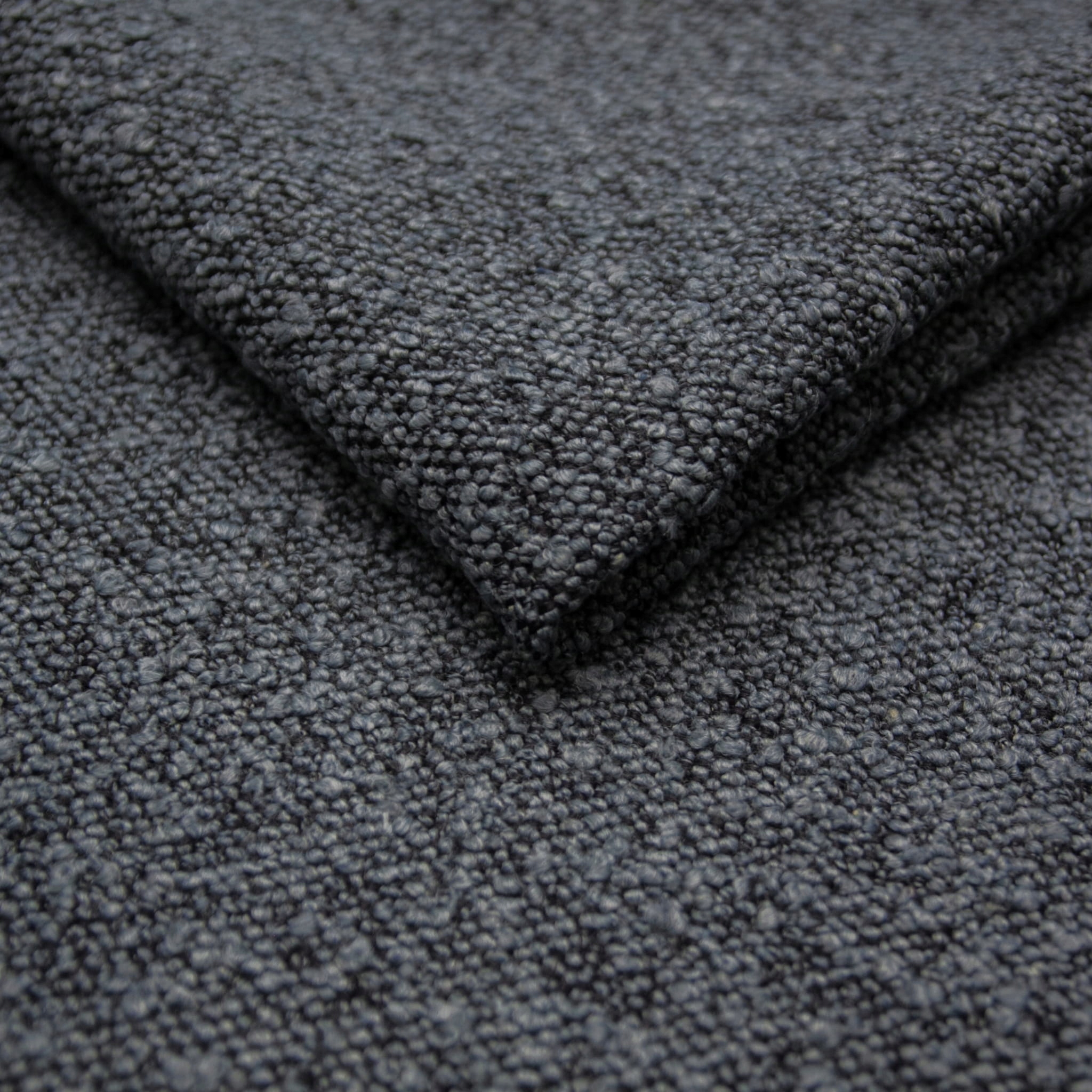 Potahová látka na nábytek nejsilnější bukla Pecora graphite (bouclé) 1mb