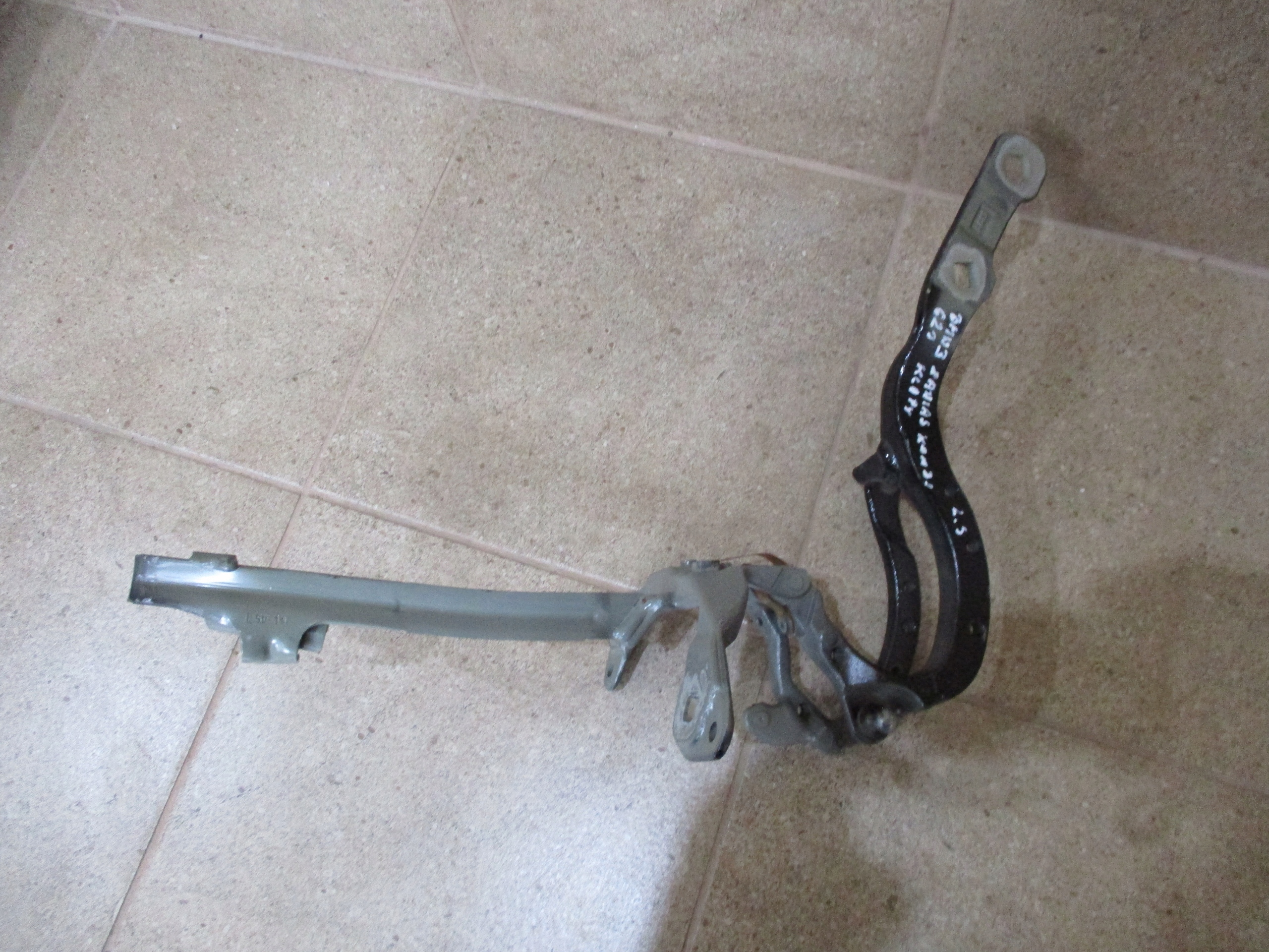 SCHARNIER HECKKLAPPE LINKS BMW 3 G21 KOMBI
