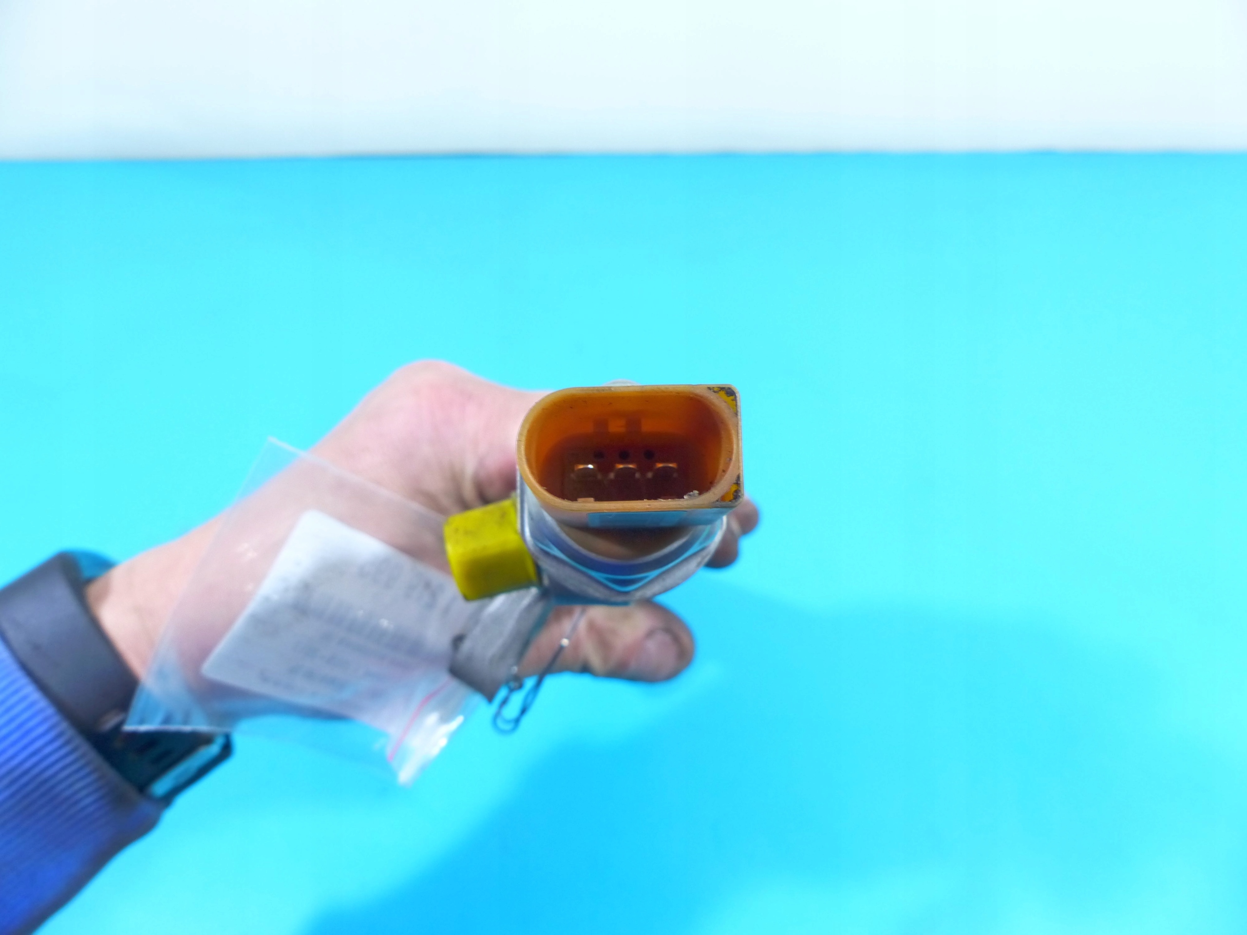 топливная рейка vw SCIROCCO III 2.0 tdi 140KM