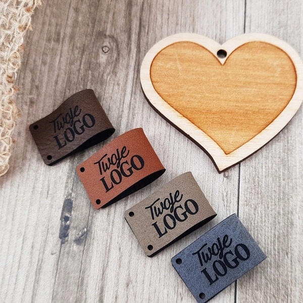 Štítek Etikety 2x6cm s vaším logem 80ks ve 4 barvách