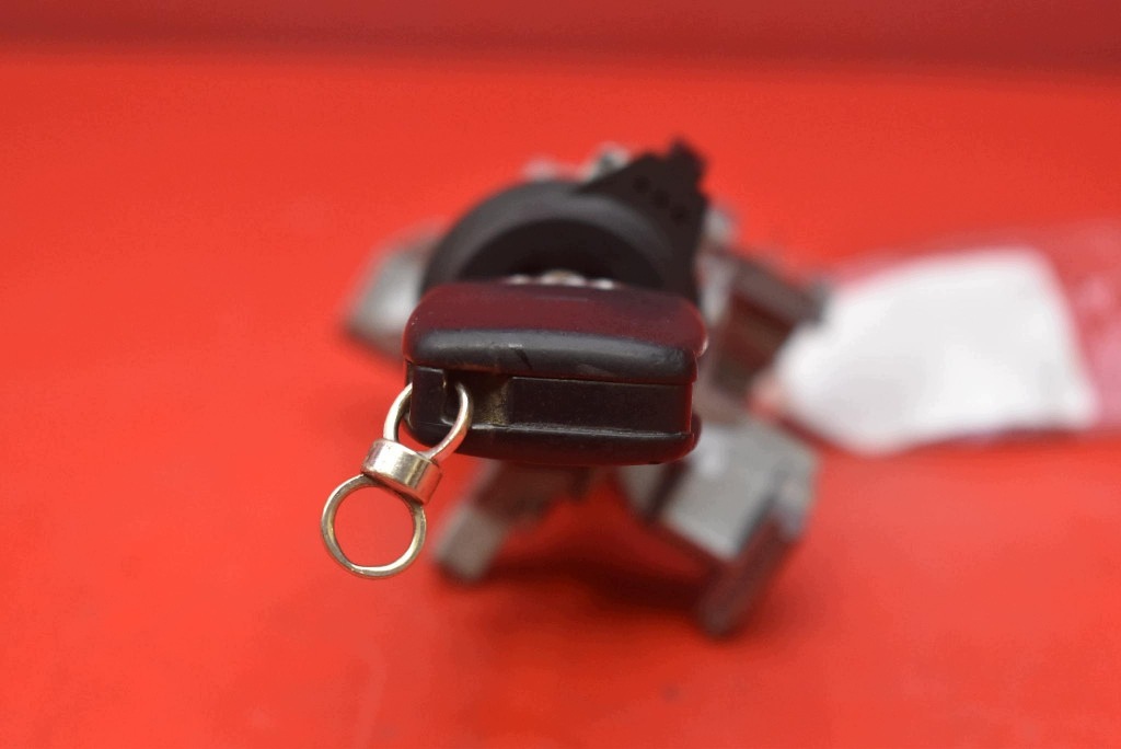 ignition key 1K0905851 AUDI A3 8P 1.6 8V 102 KM 03-05