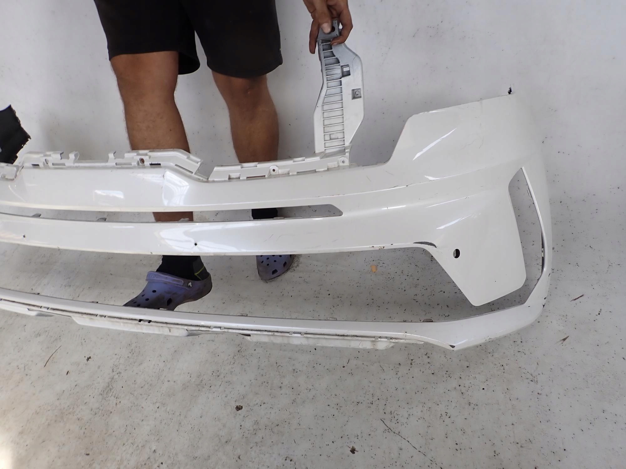 KIA SORENTO IV 4 20-23 bumper front front PDC