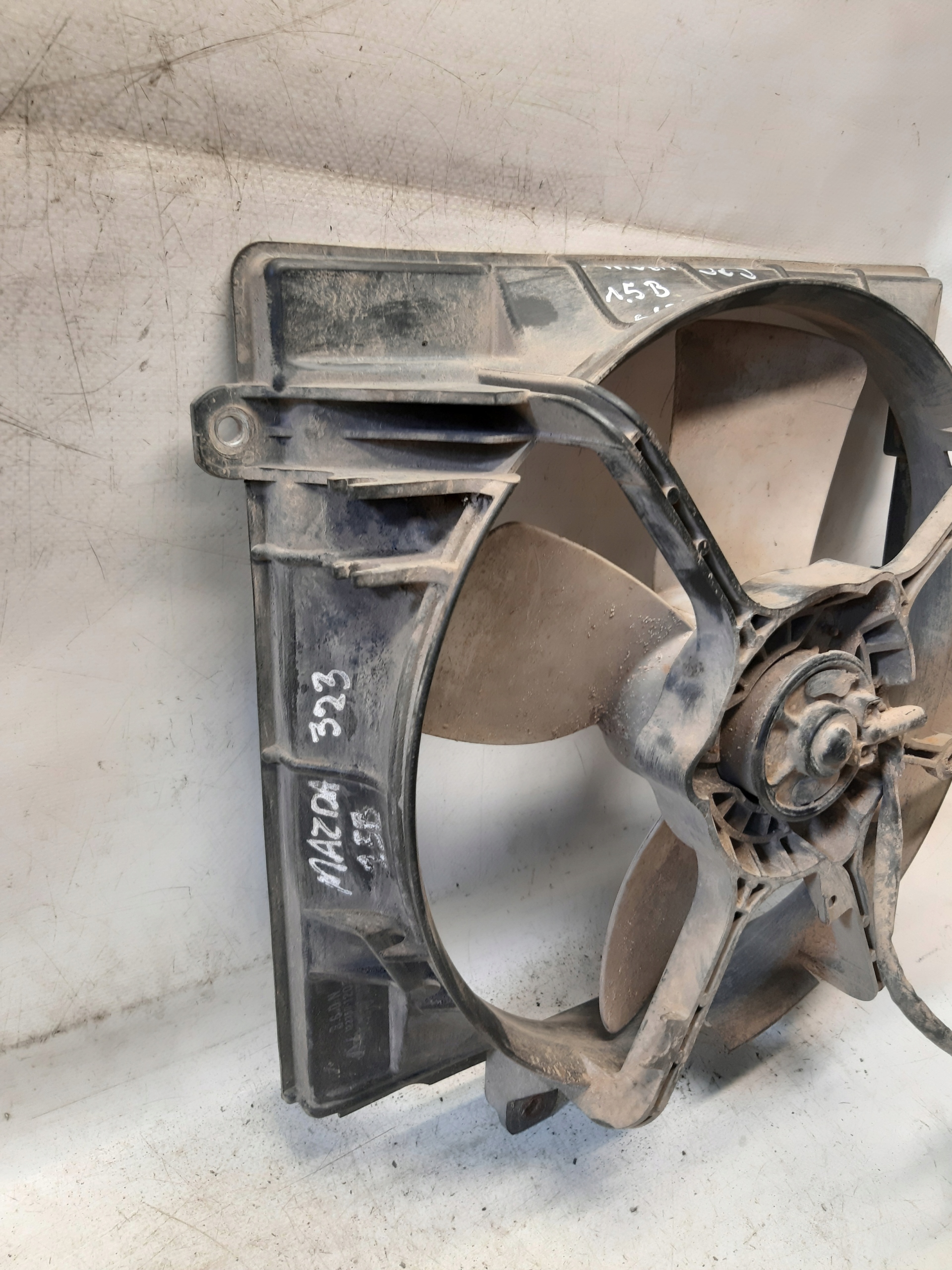 122750-1203 ventilátor chladiče MAZDA 323F 1.5B