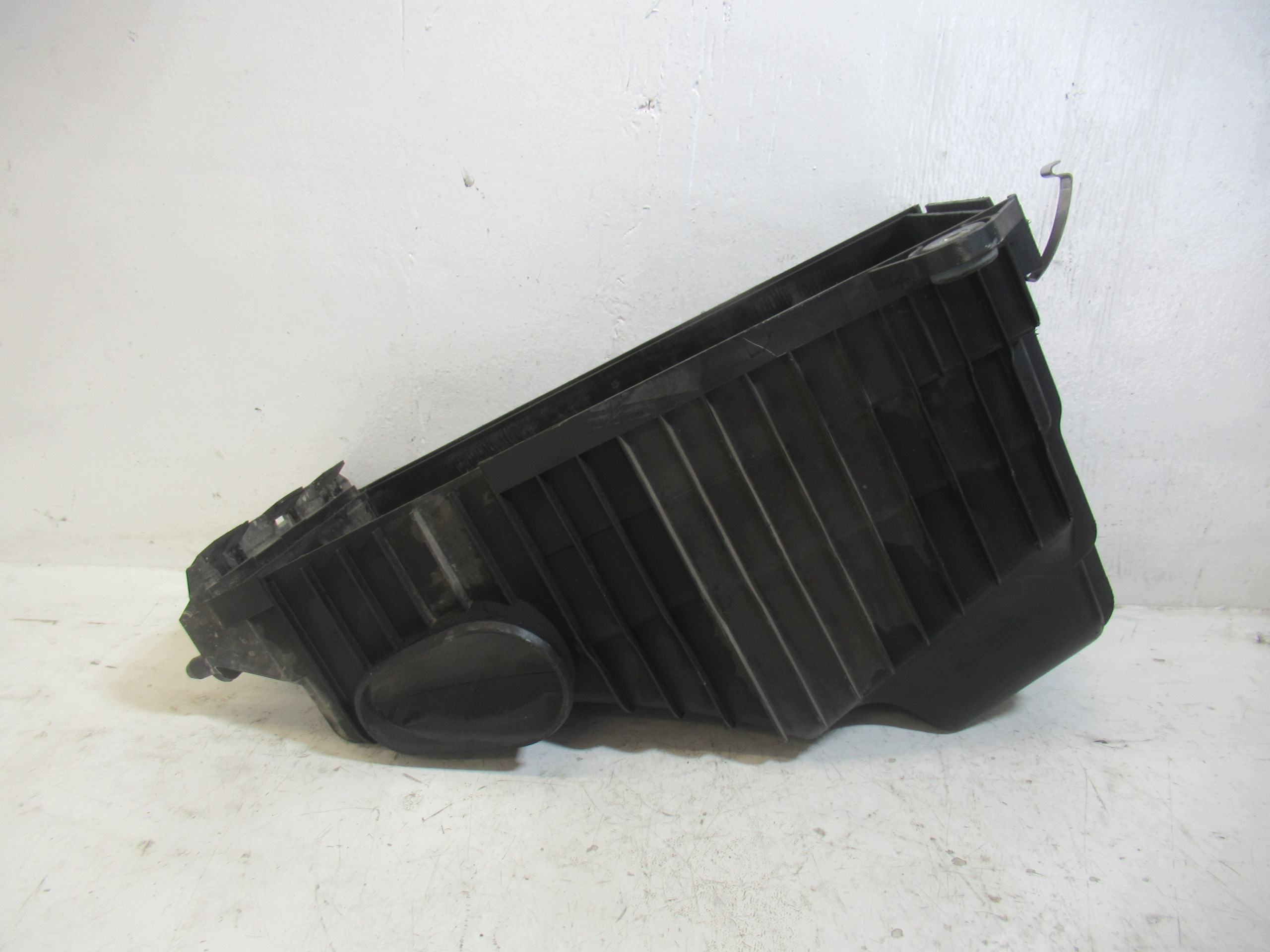 Gehäuse filter luft VOLKSWAGEN TOUAREG 9845595
