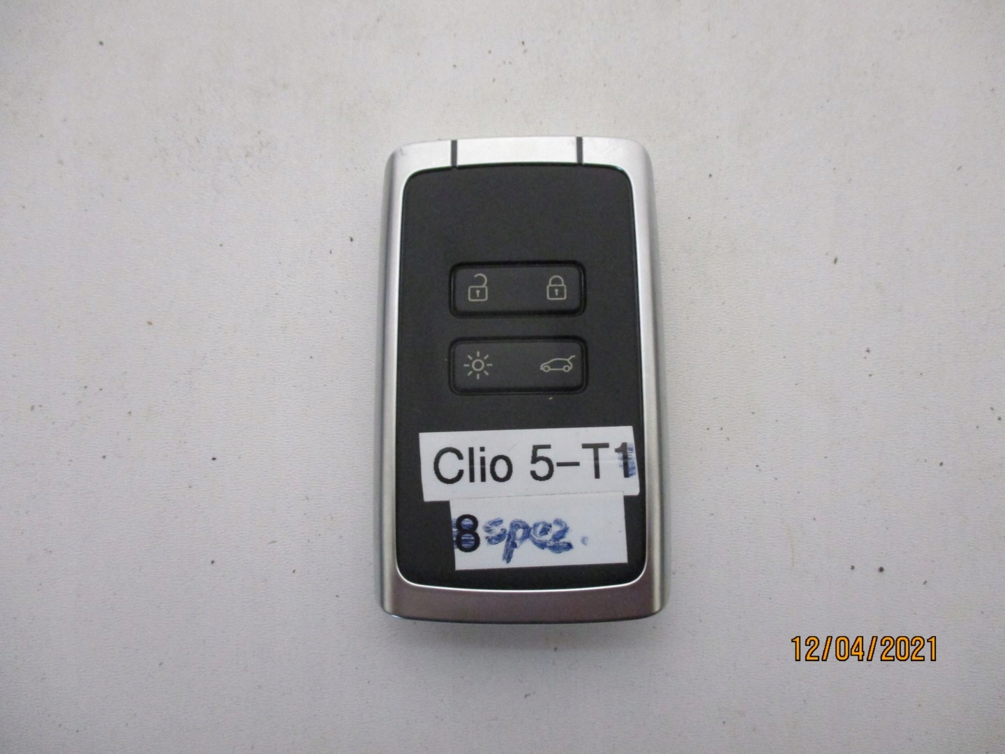 KLUCZYK KARTA PILOT RENAULT CLIO V 5