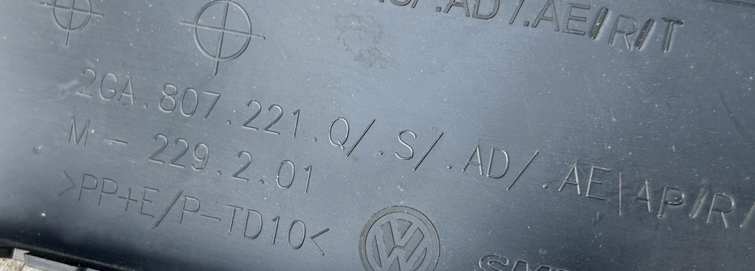 nárazník předek přední VW T-ROC LIFT 21- PDC