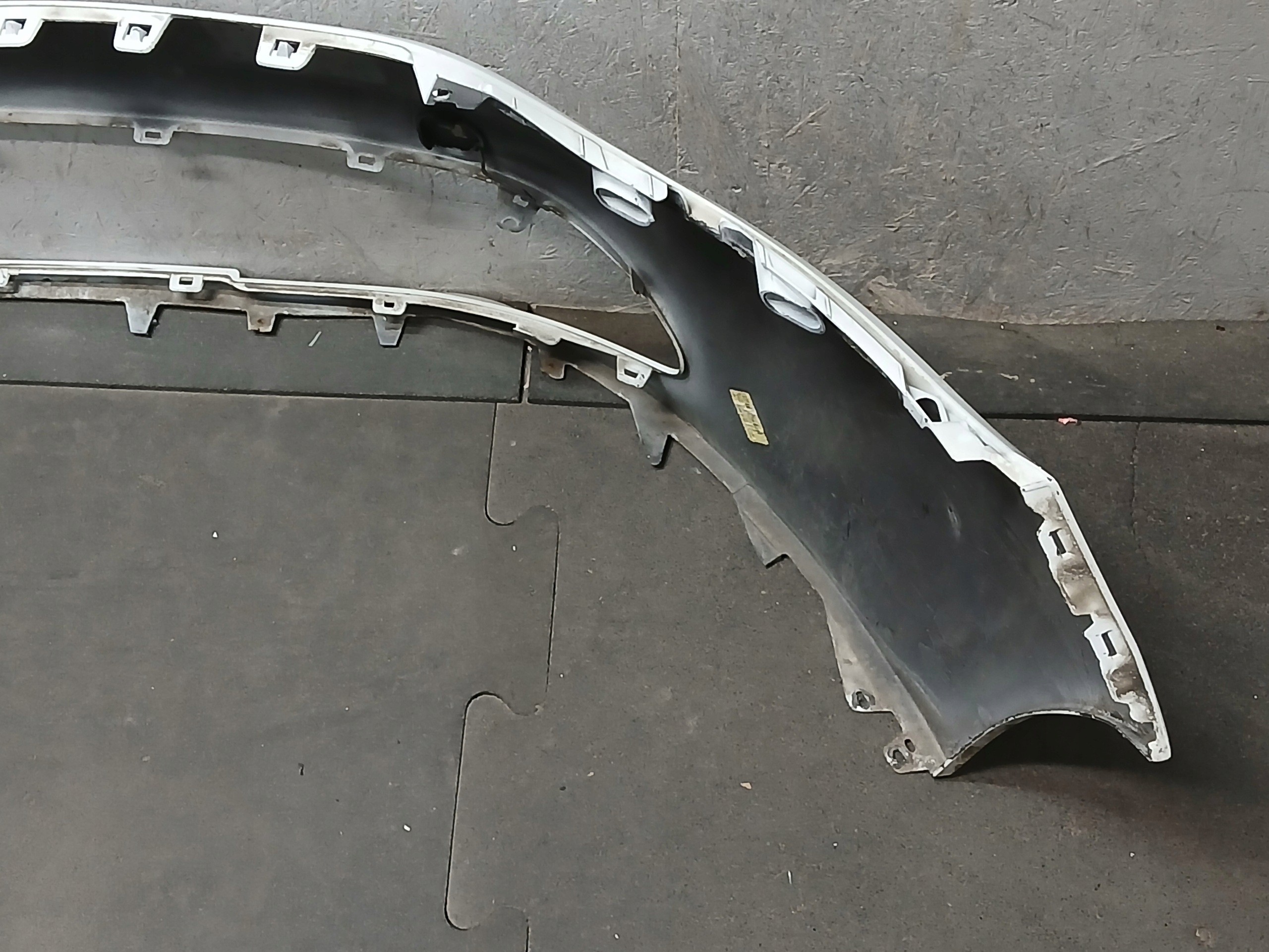nárazník predok RENAULT CLIO IV 4