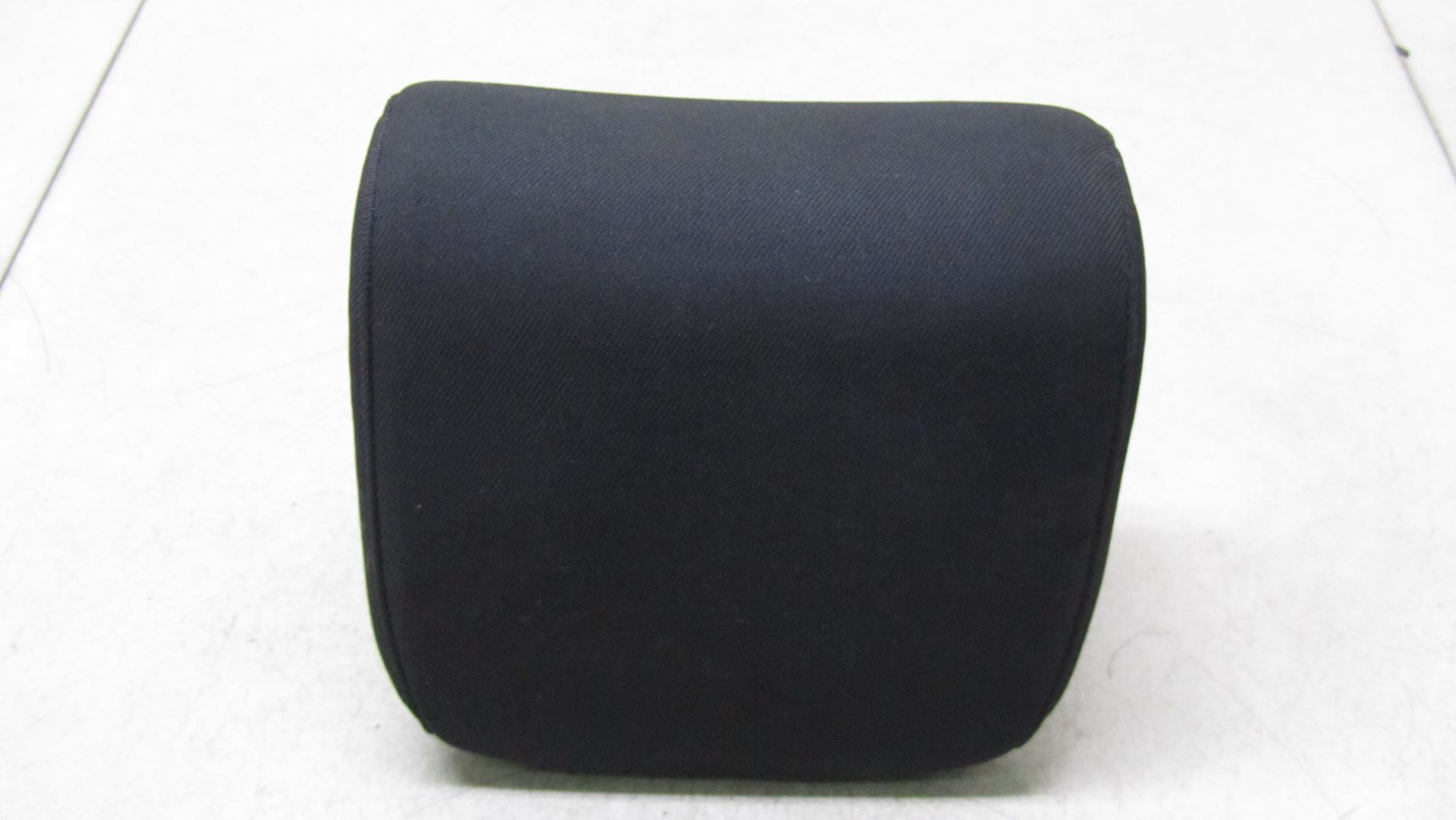 187/056 - HYUNDAI i40 Універсал підголівник лівий правий задній 11-14