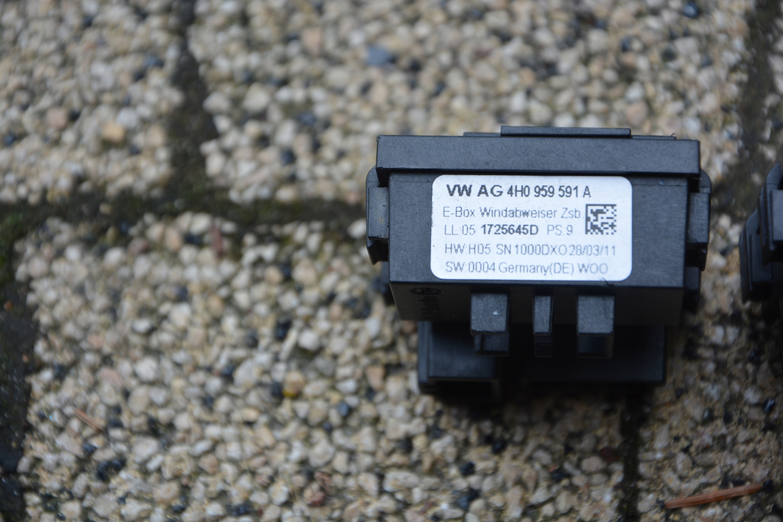 STEROWNIK MODUL SZYBERDACHU AUDI A8 D4 4H0959591A Quality of parts according to GVO O original with the vehicle manufacturer s logo OE