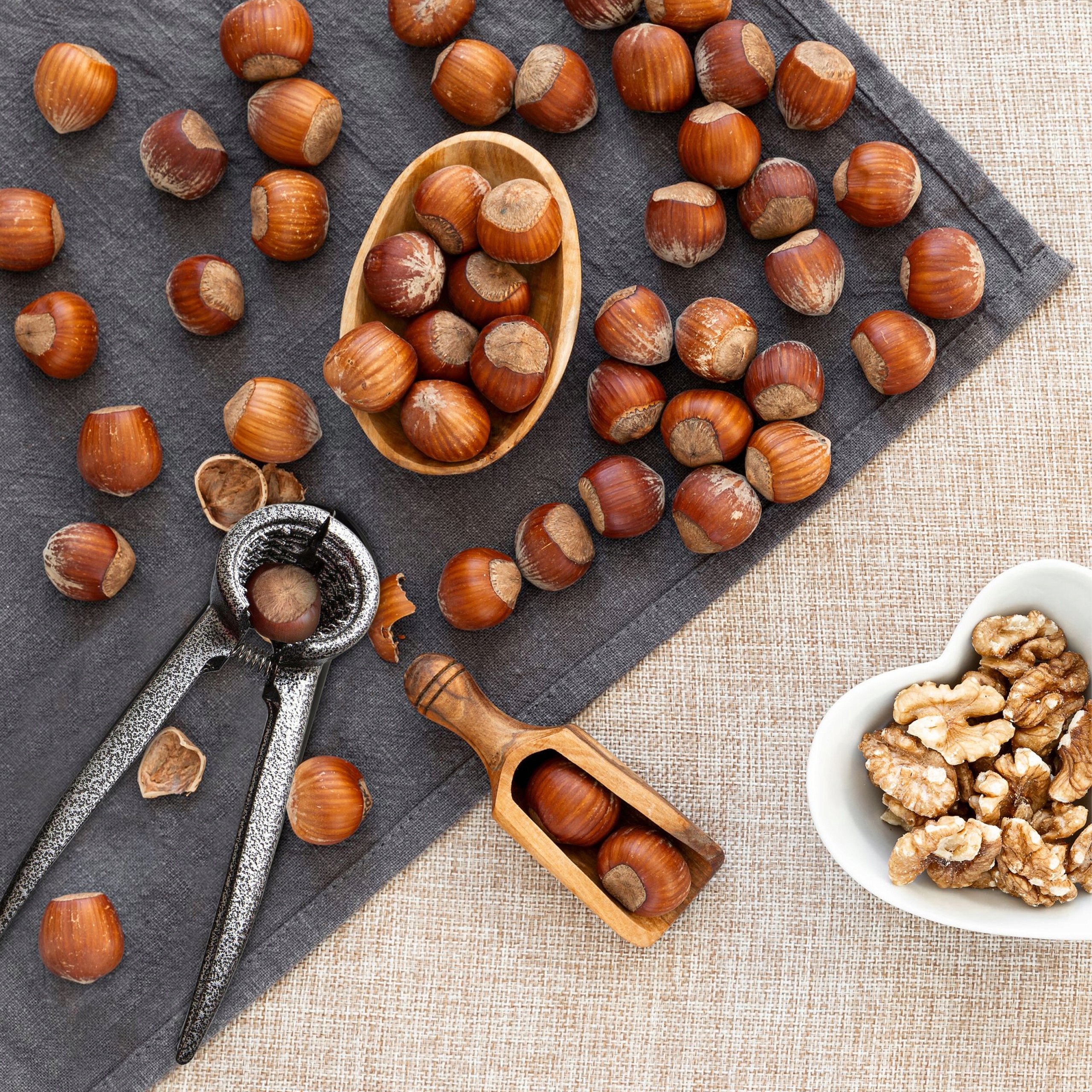 DZIADEK DO ORZECHÓW UNIWERSALNY METALOWY OTWIERACZ BUTELEK MOCNY SOLIDNY Kod producenta RC-K-630