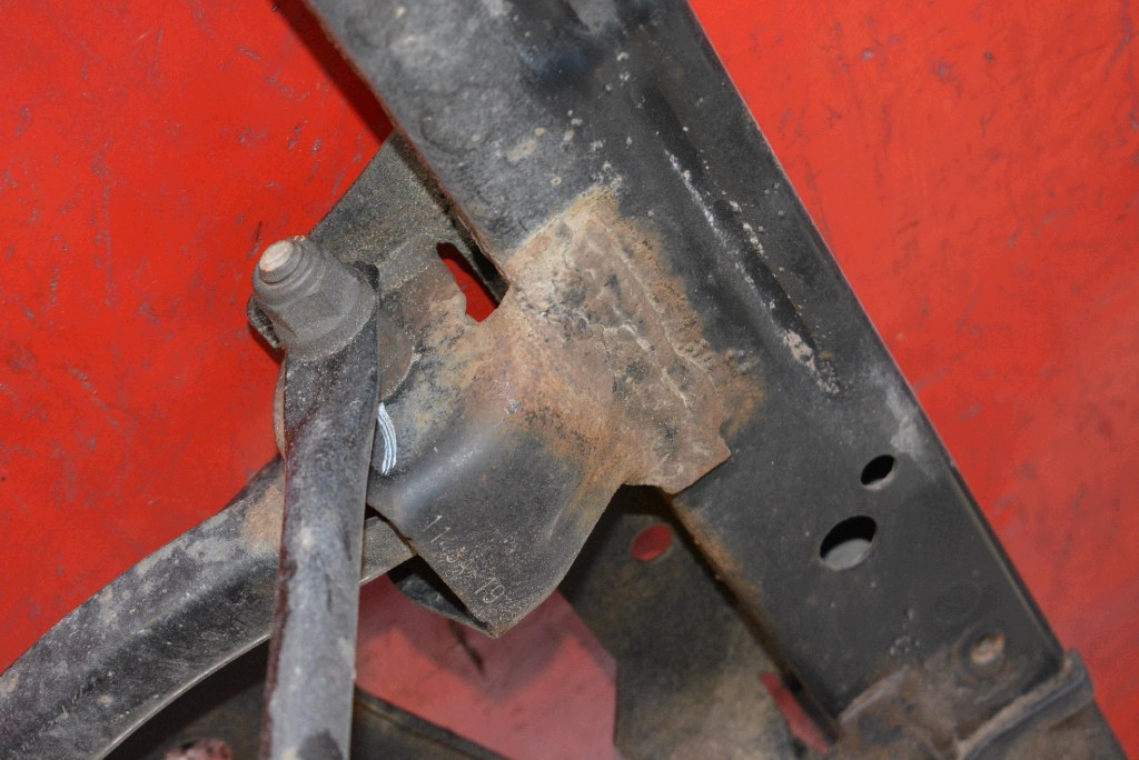 axle beam sider subframe axle beam front DACIA SANDERO 2 II 1.2 16V 75 KM 13-16