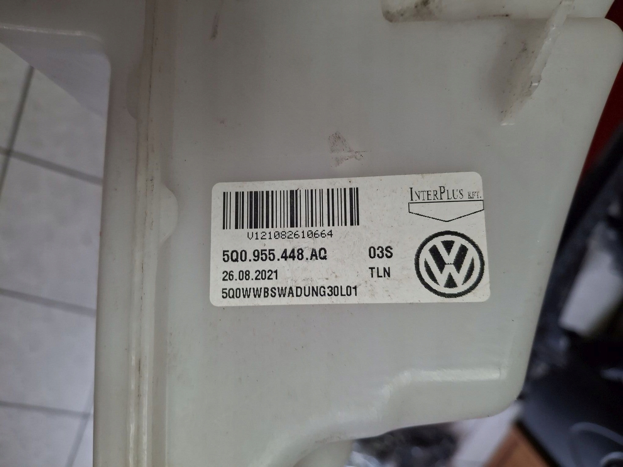 washer fluid tank AUDI Q2 LIFT 2020R-> 81A