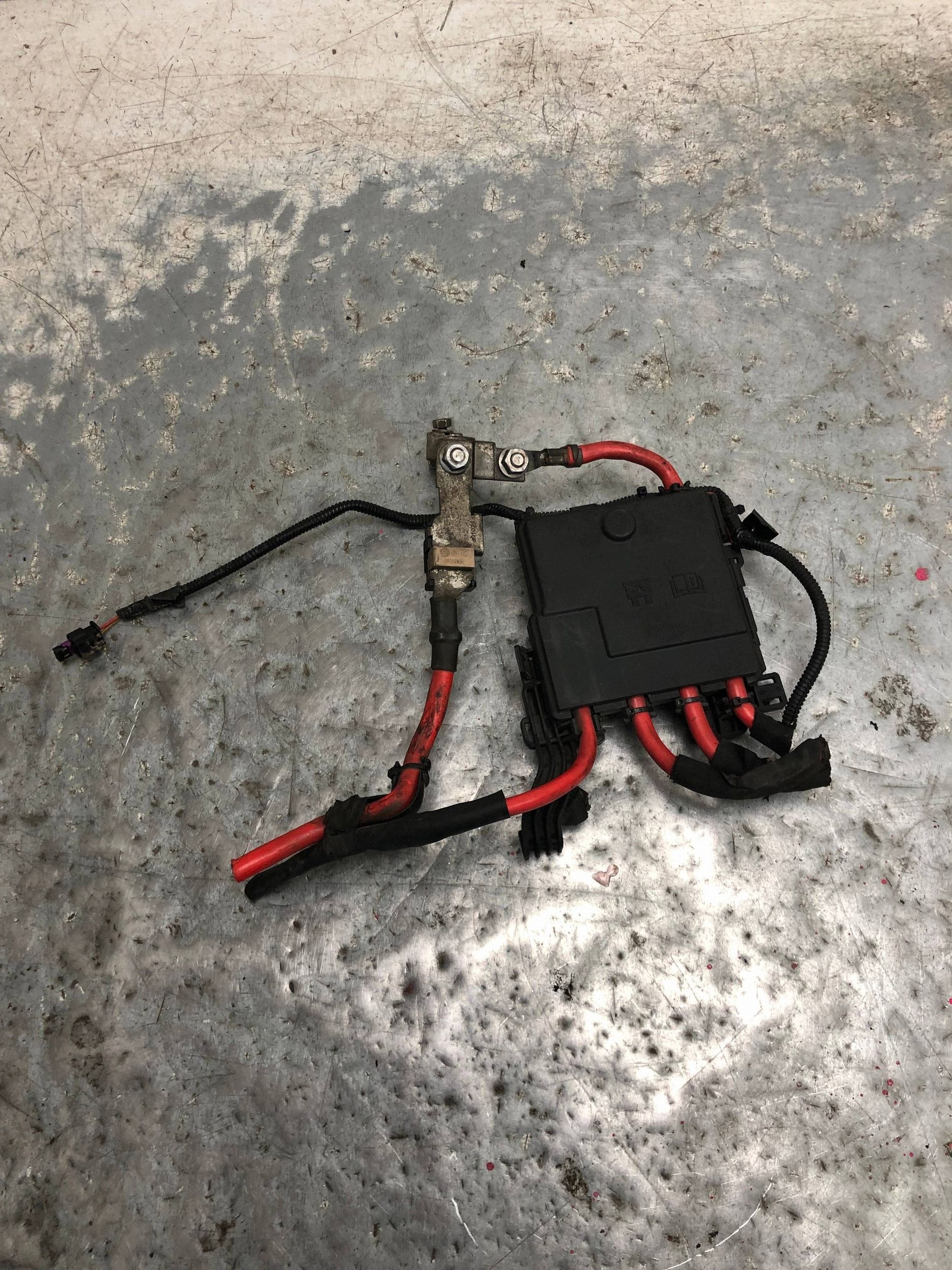 modul der sicherungen klemme plus VOLVO C30 LIFT 31300557