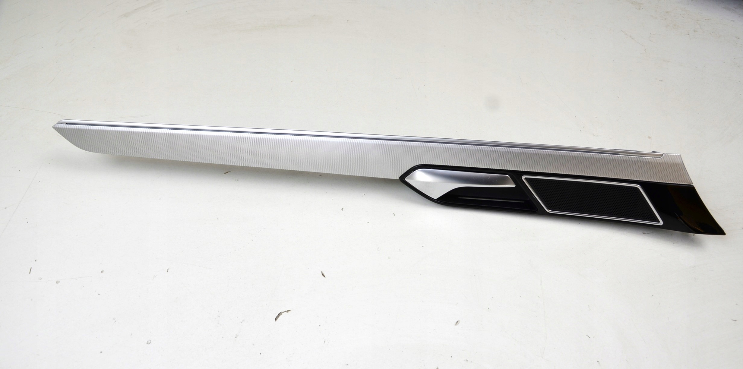 vw PASSAT B8 ARTEON молдинг двери led RU7 европа