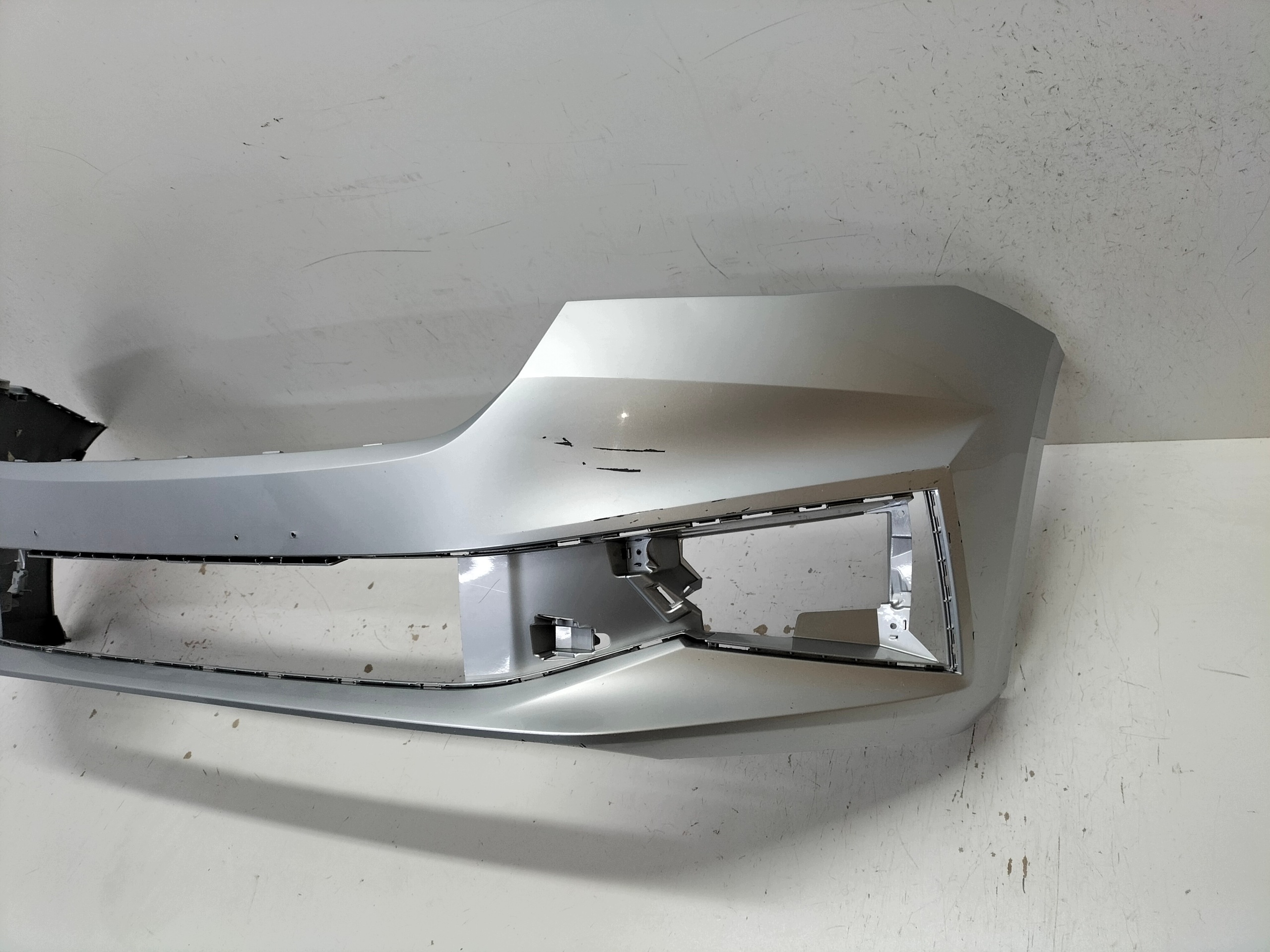Frontstoßstange vorne SKODA FABIA 4 IV 21