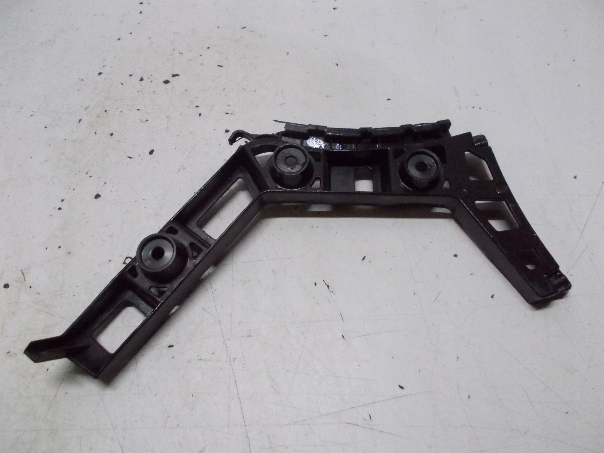 VW GOLF VI CABRIO 11R bumper bracket left 5K7807393