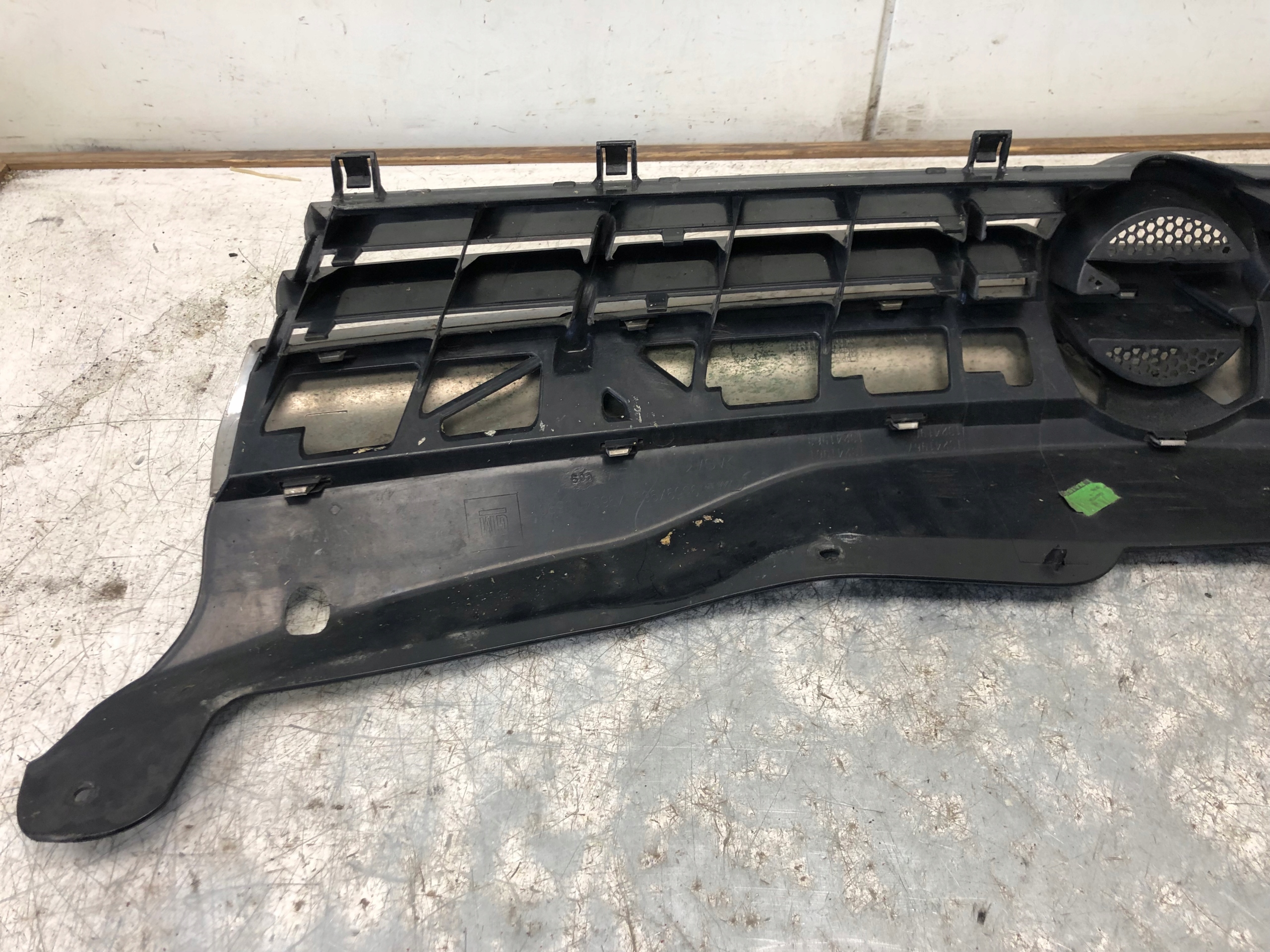 Grill Grill OPEL ASTRA H 13241967