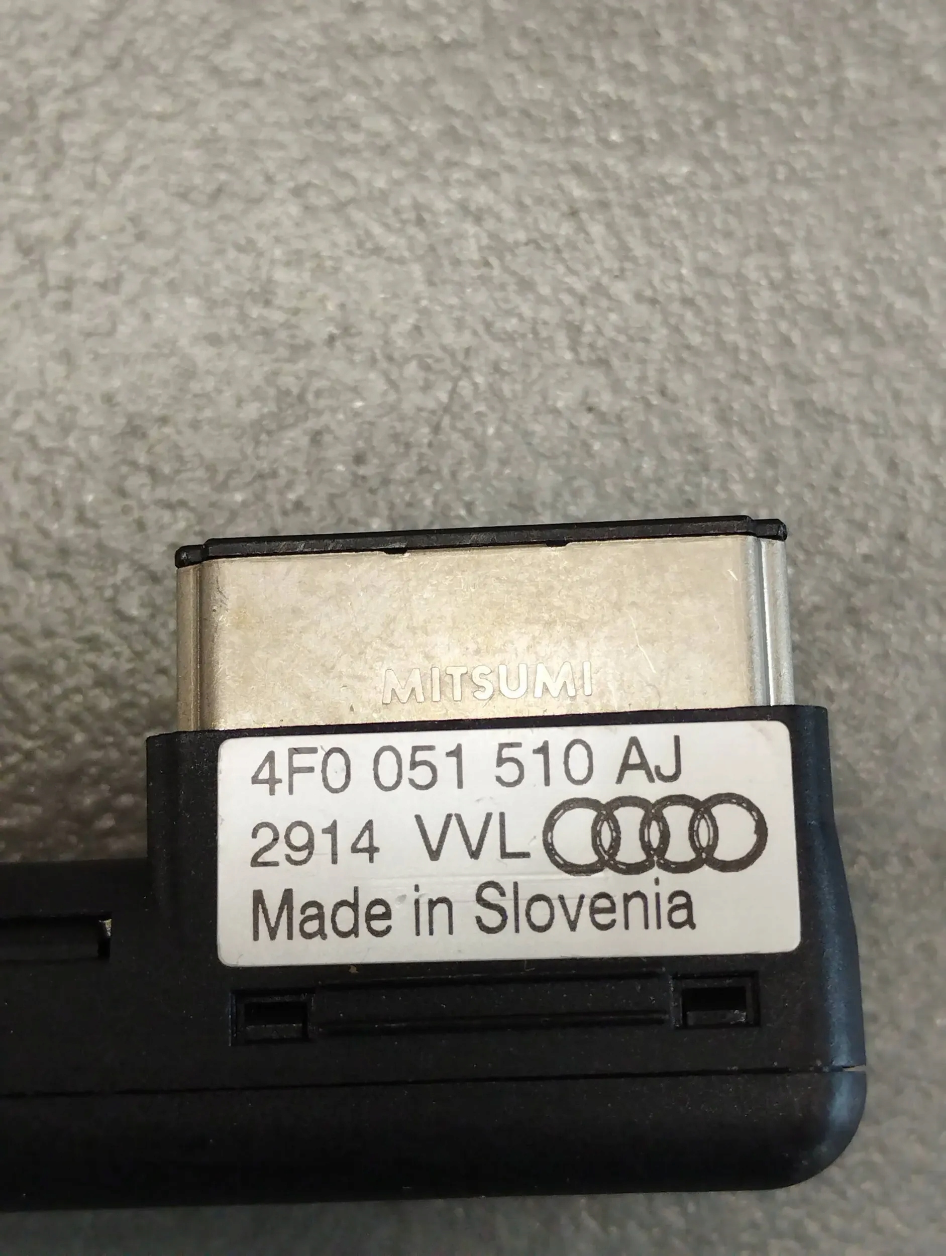 Audi A3 8V Schlauch ADAPTER 4F0051510AJ