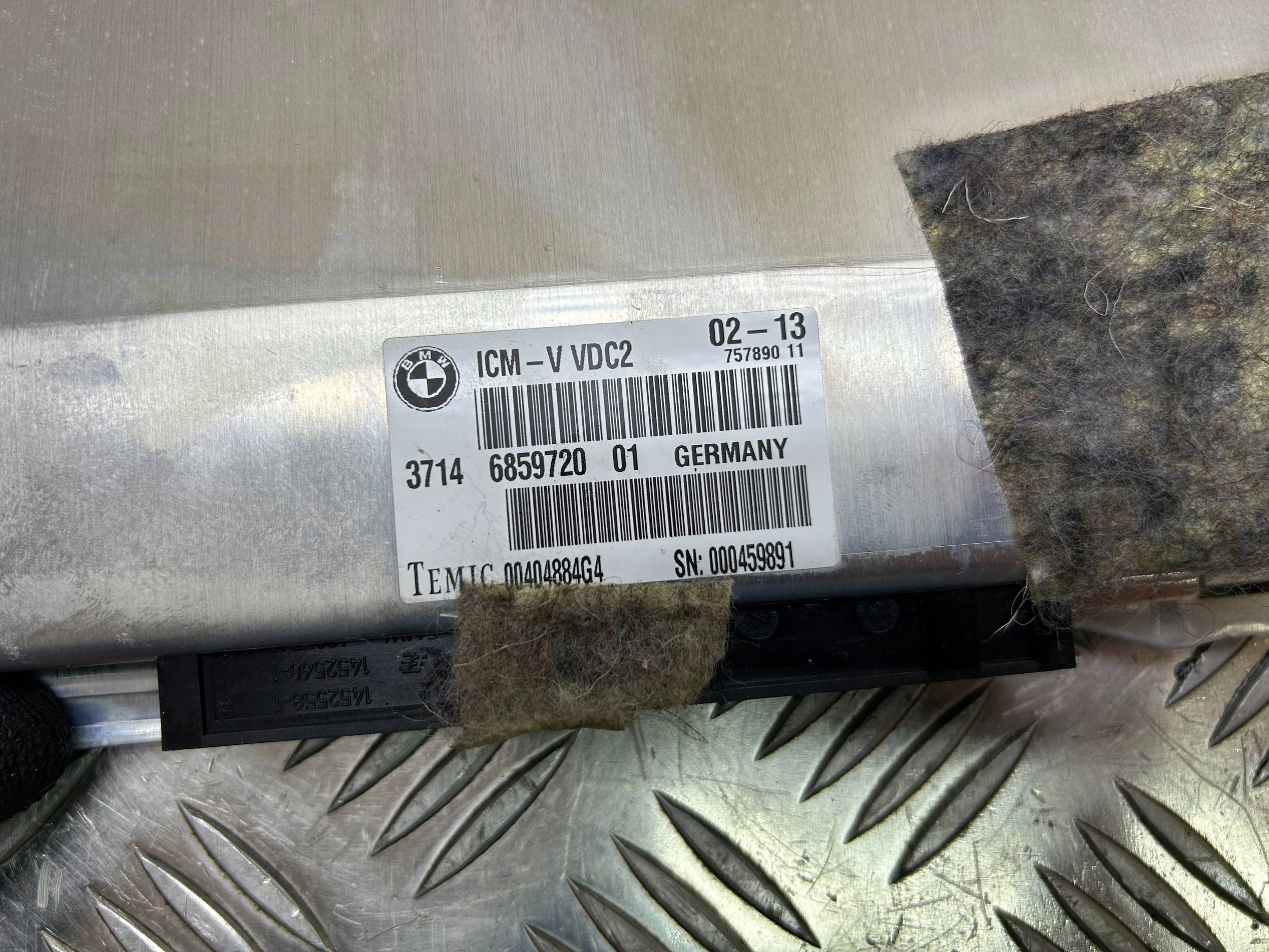 control unit / module springing pneumatycznego ICM VDC BMW 6 F06 2013 6859720