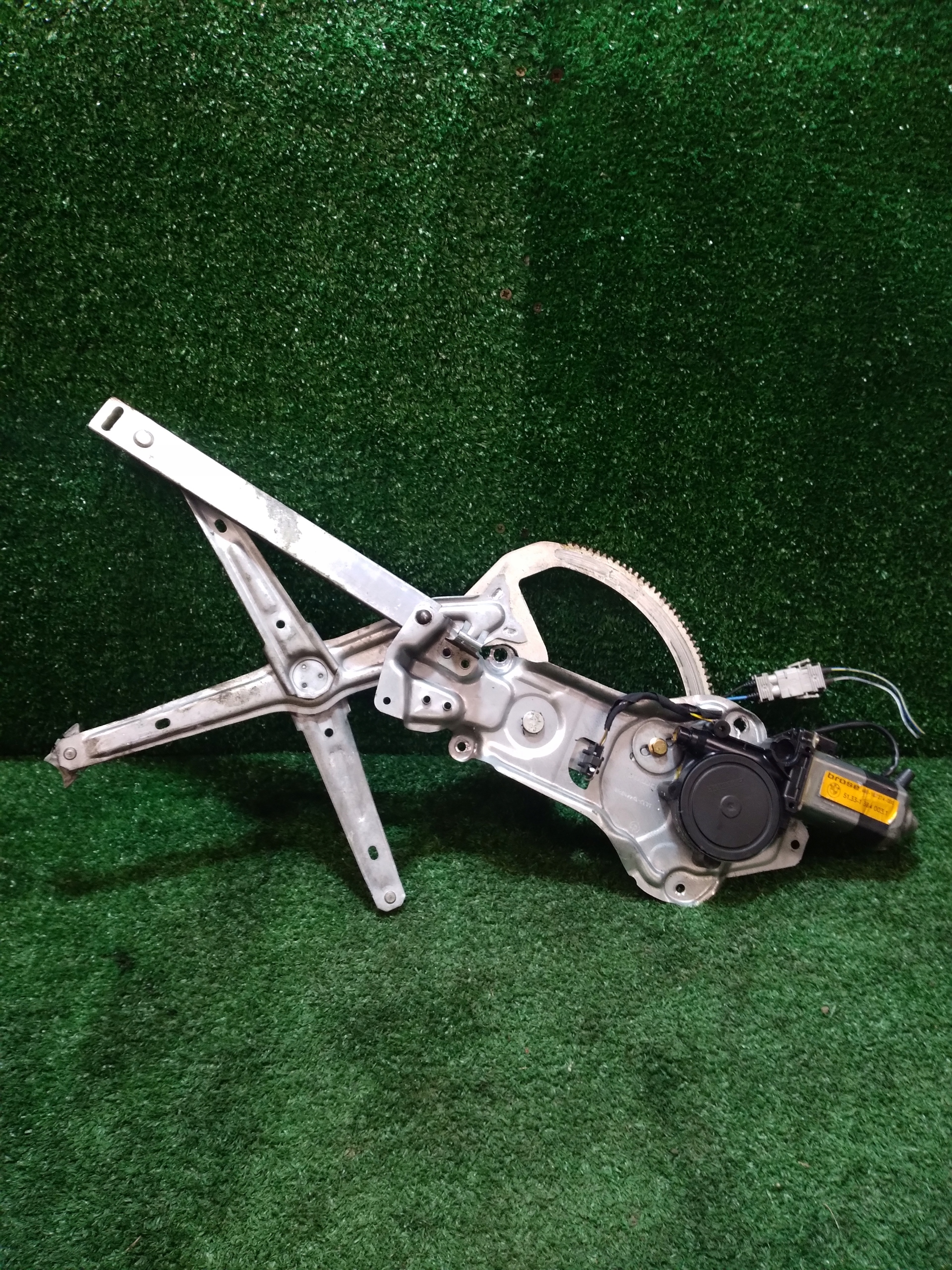 ELE mechanism windows right front BMW E34