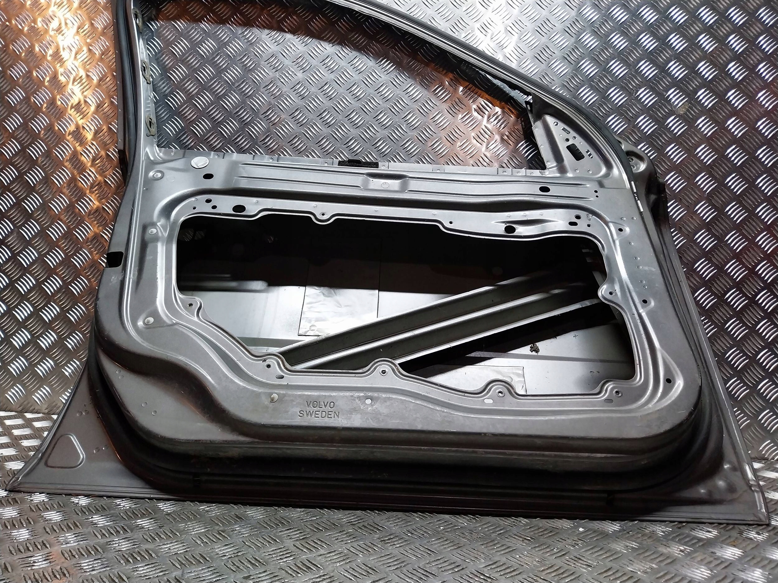 door front left VOLVO V70 III XC70 II 07