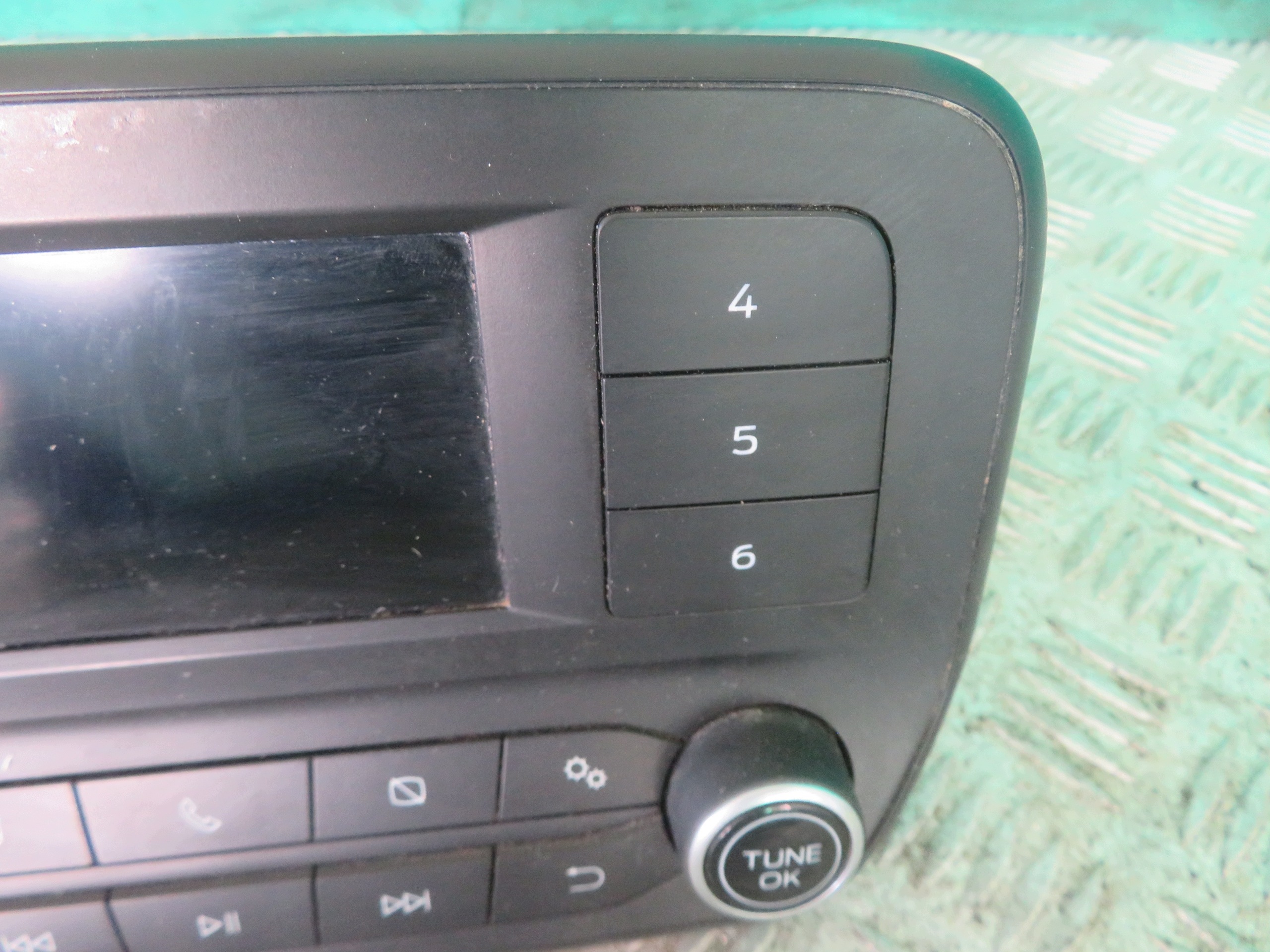 RADIO PANEL FORD TRANSIT MK8 19R H1BT-18K811-LG