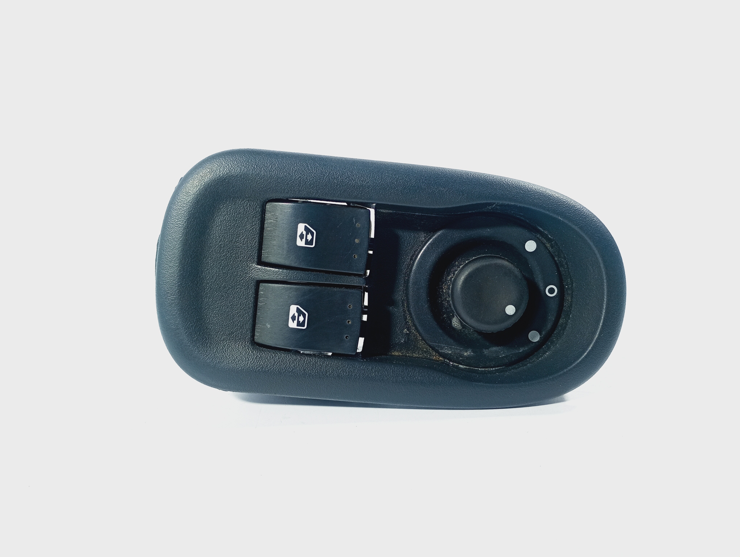 switch panel of the window left front OE 8200637849 RENAULT Kangoo 1 and 02-08