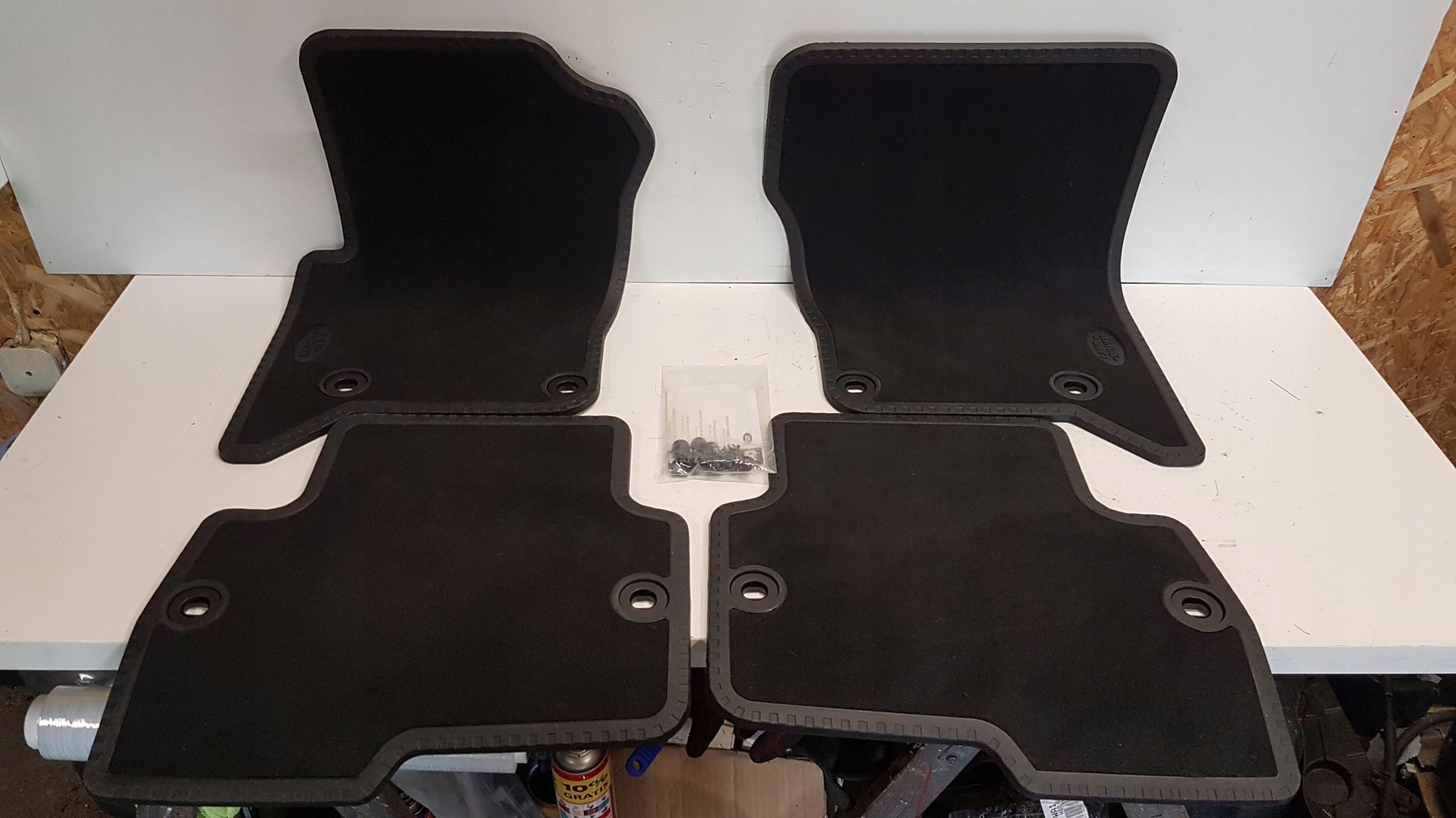 mats WELUROWE LAND ROVER LR3 EAH500040PVJ