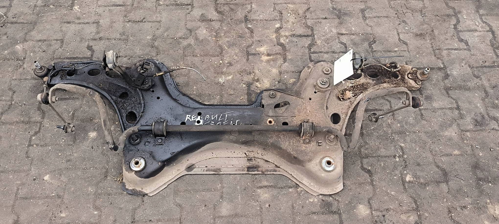 SANKI PRZEDNIE RENAULT TRAFIC II