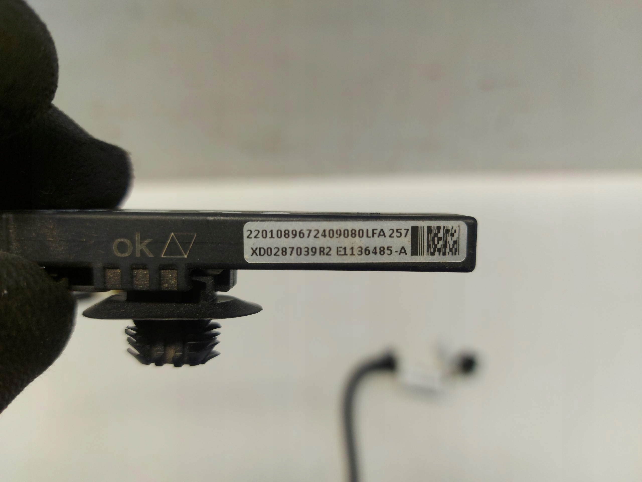 Citroen C4 III bundle supports rear part aerial 9834135380