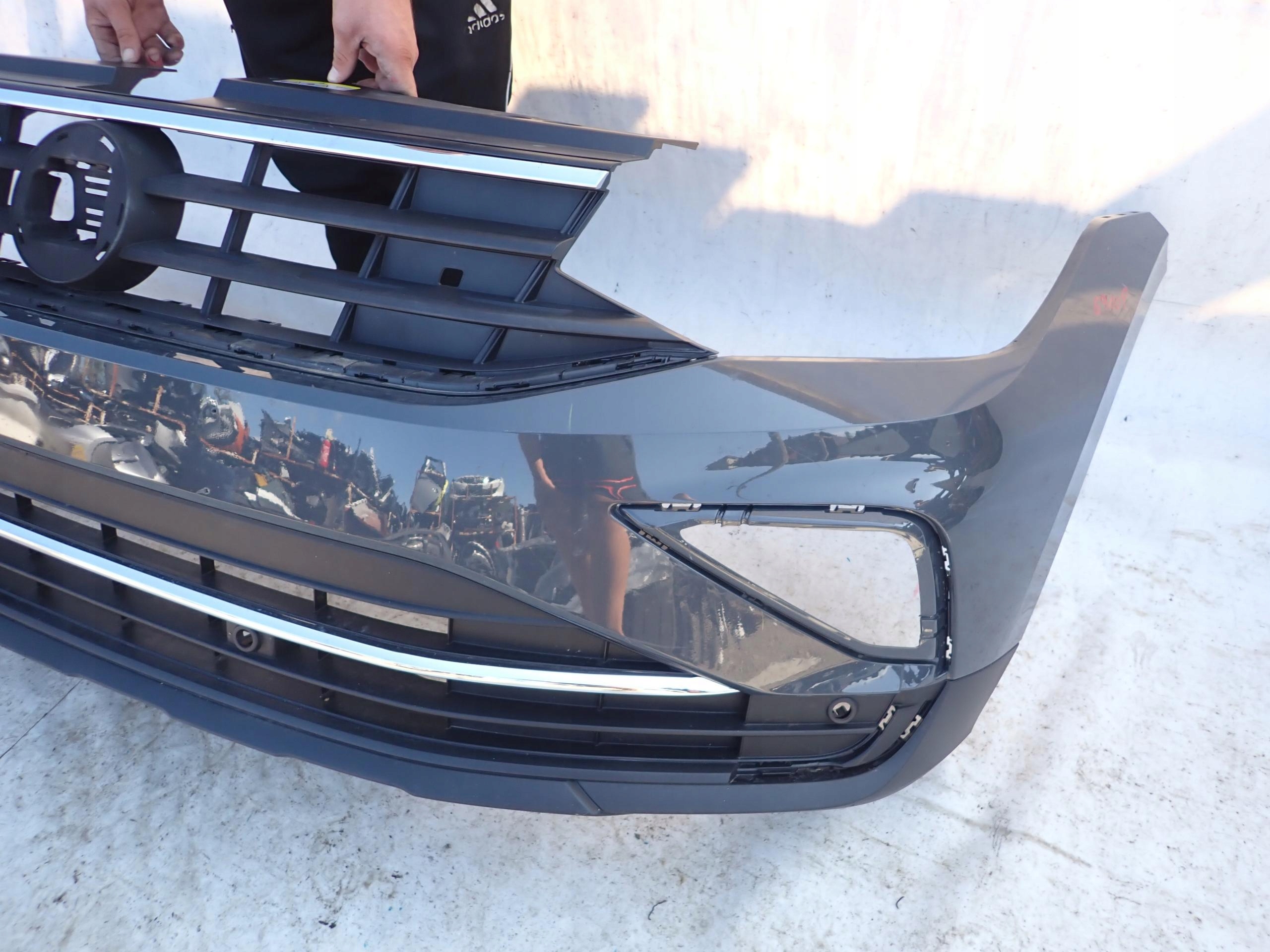 VW TIGUAN II 5N LIFT 20- bumper front front PDC