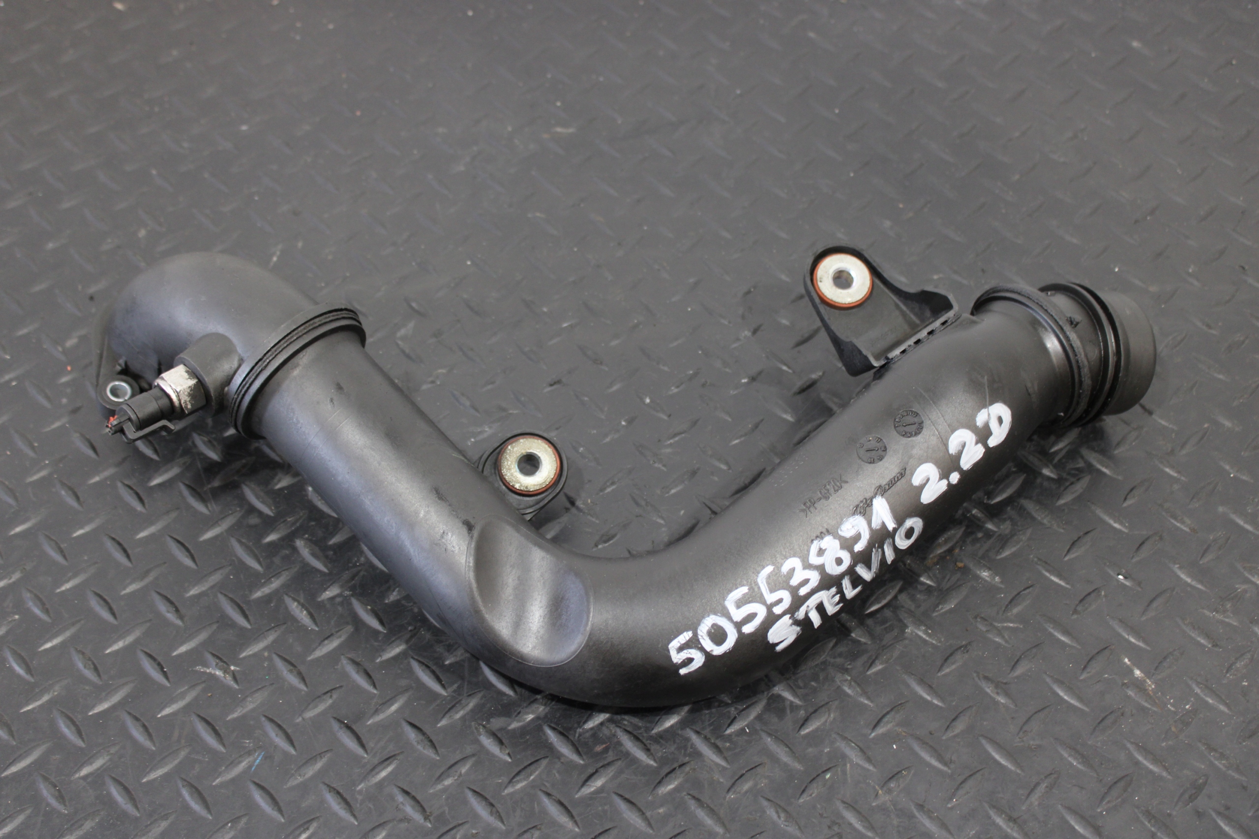 cijev prijenos interkulera ALFA ROMEO STELVIO 50553891 2,2 D